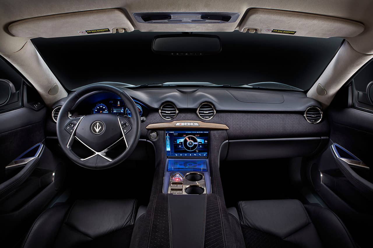Destino interior.  (PRNewsFoto/VL Productions)