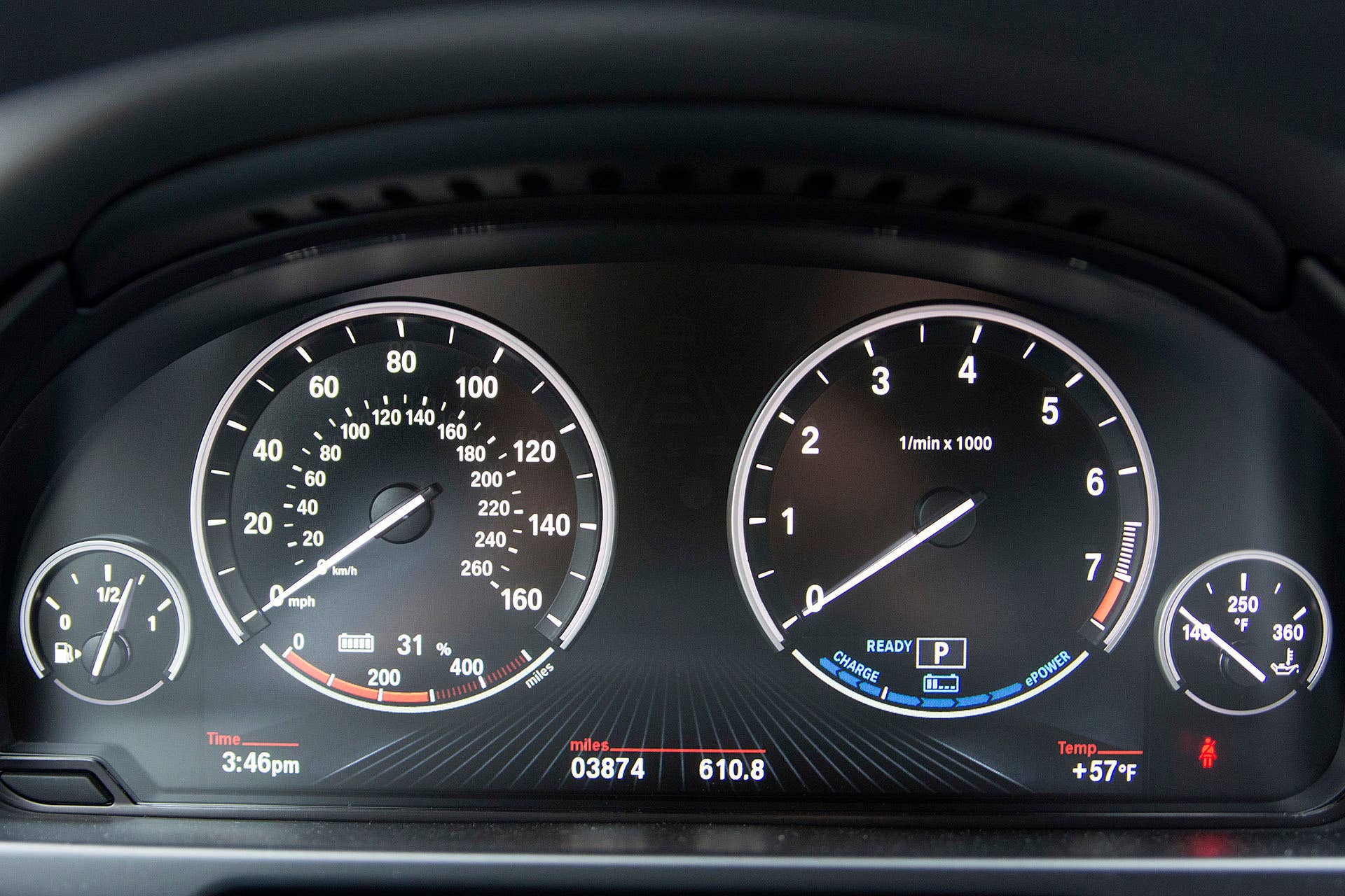 2016 BMW X5 xDrive40e gauges