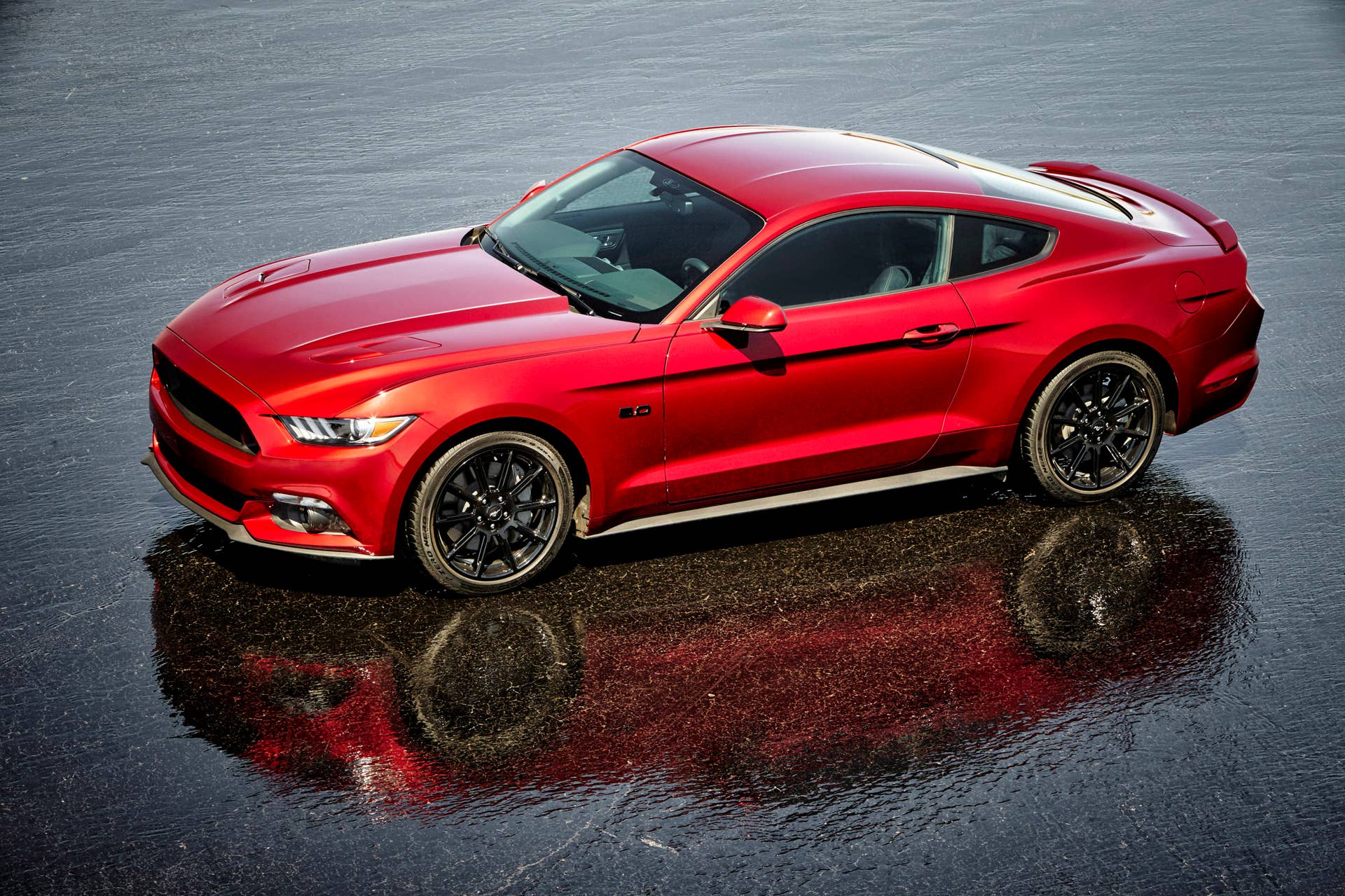 2016 Ford Mustang GT Black Package front 3/4 reflection