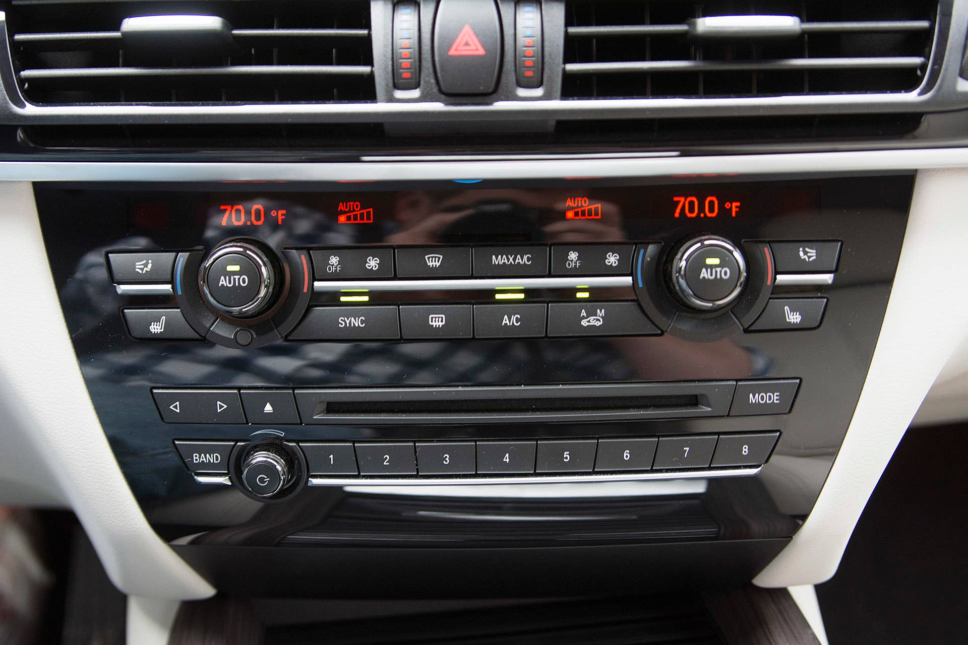 2016 BMW X5 xDrive40e climate and audio controls