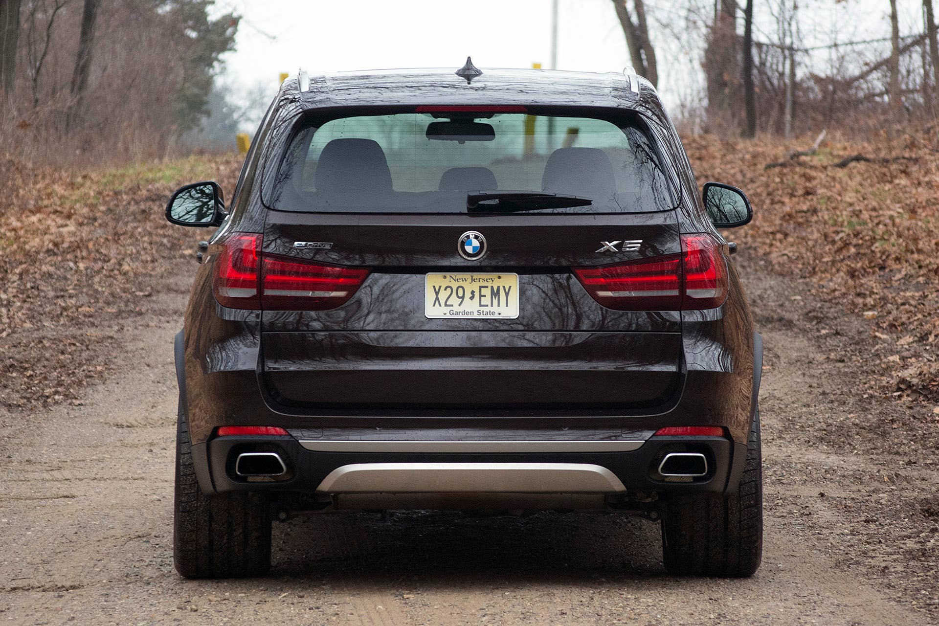 2016 BMW X5 xDrive40e rear view