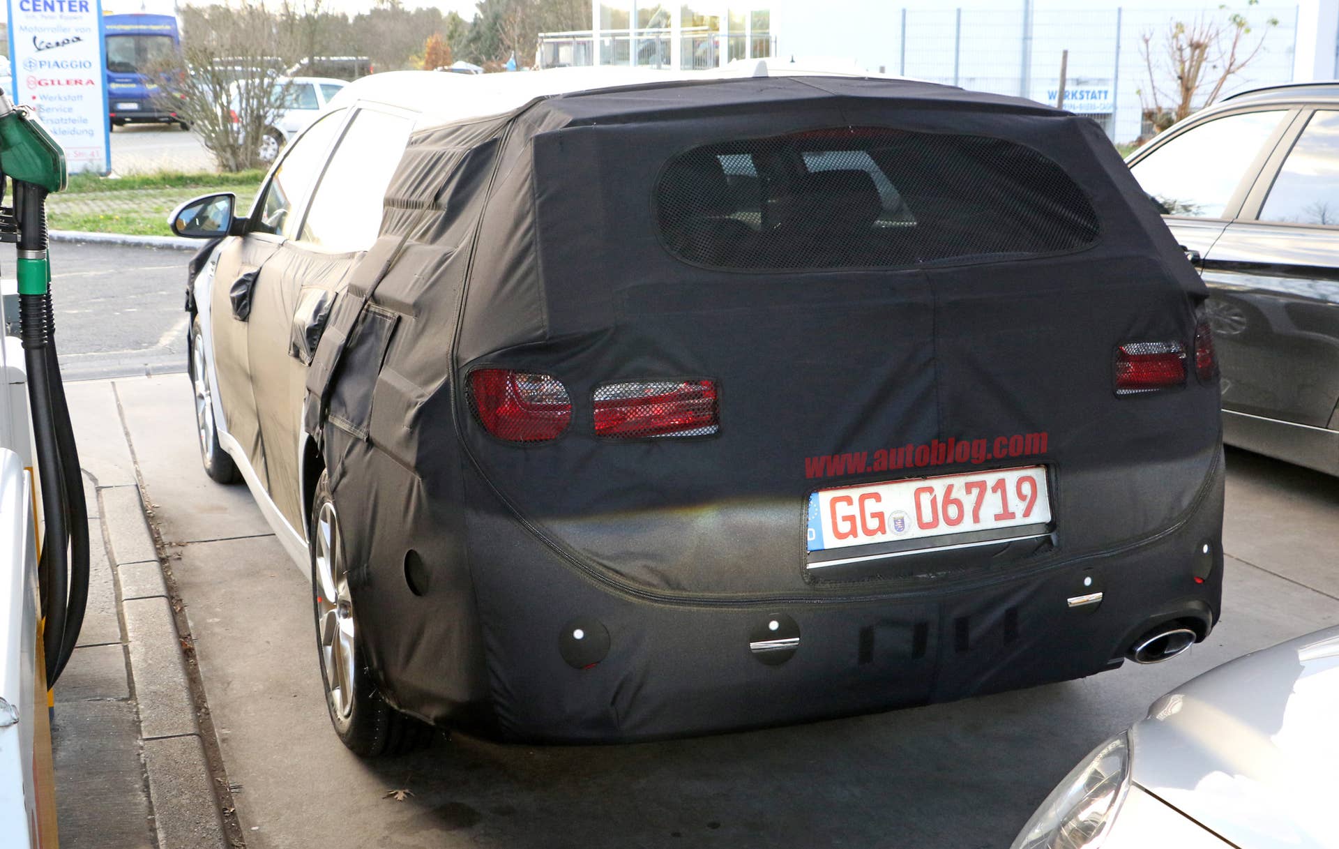 Kia Sportswagon prototype caught by spy photographers, rear view.