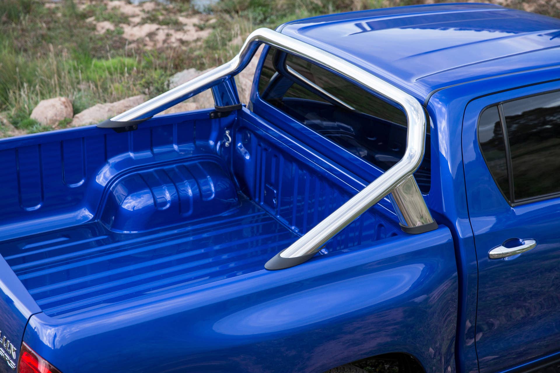 2016 Toyota HiLux pickup bed