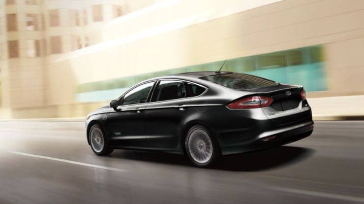 2016 ford fusion energi on the road