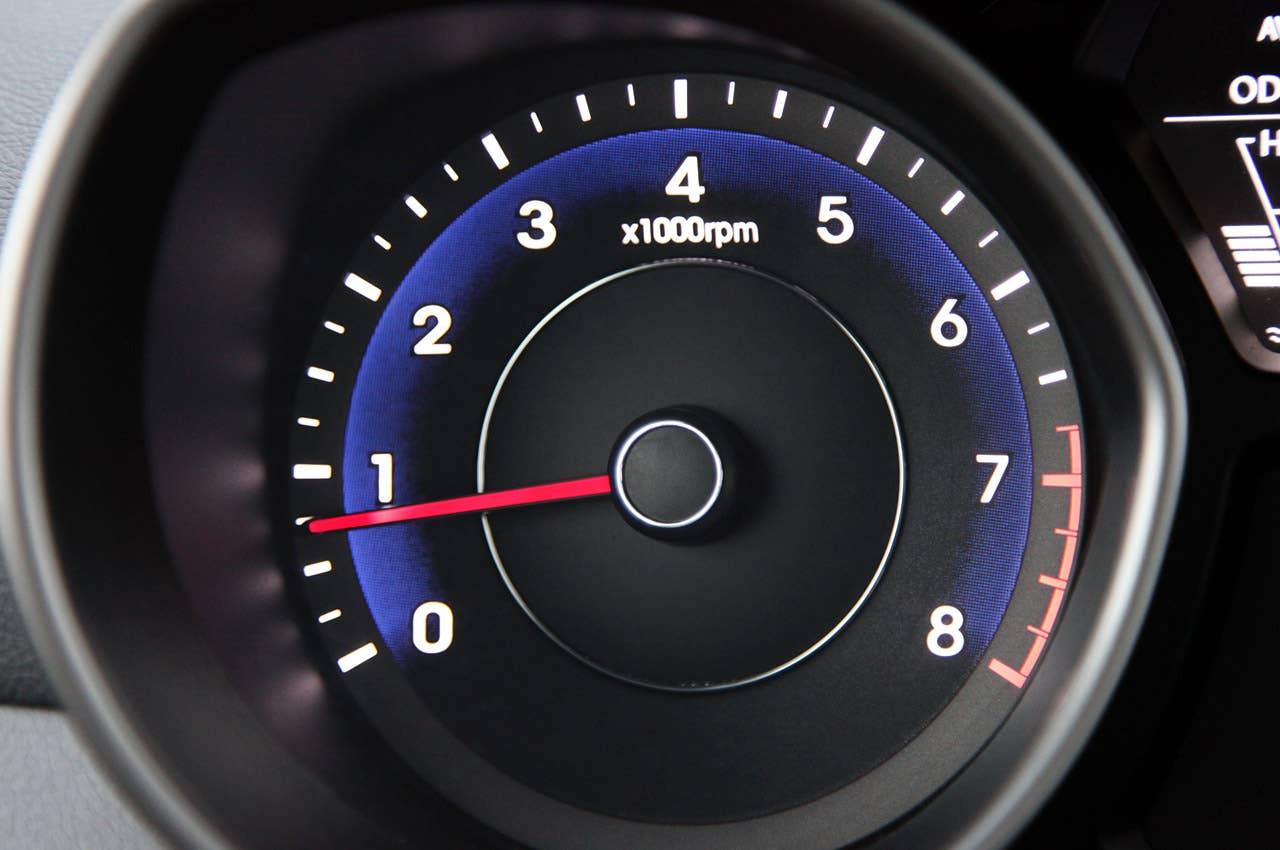 2011 Hyundai Elantra tachometer
