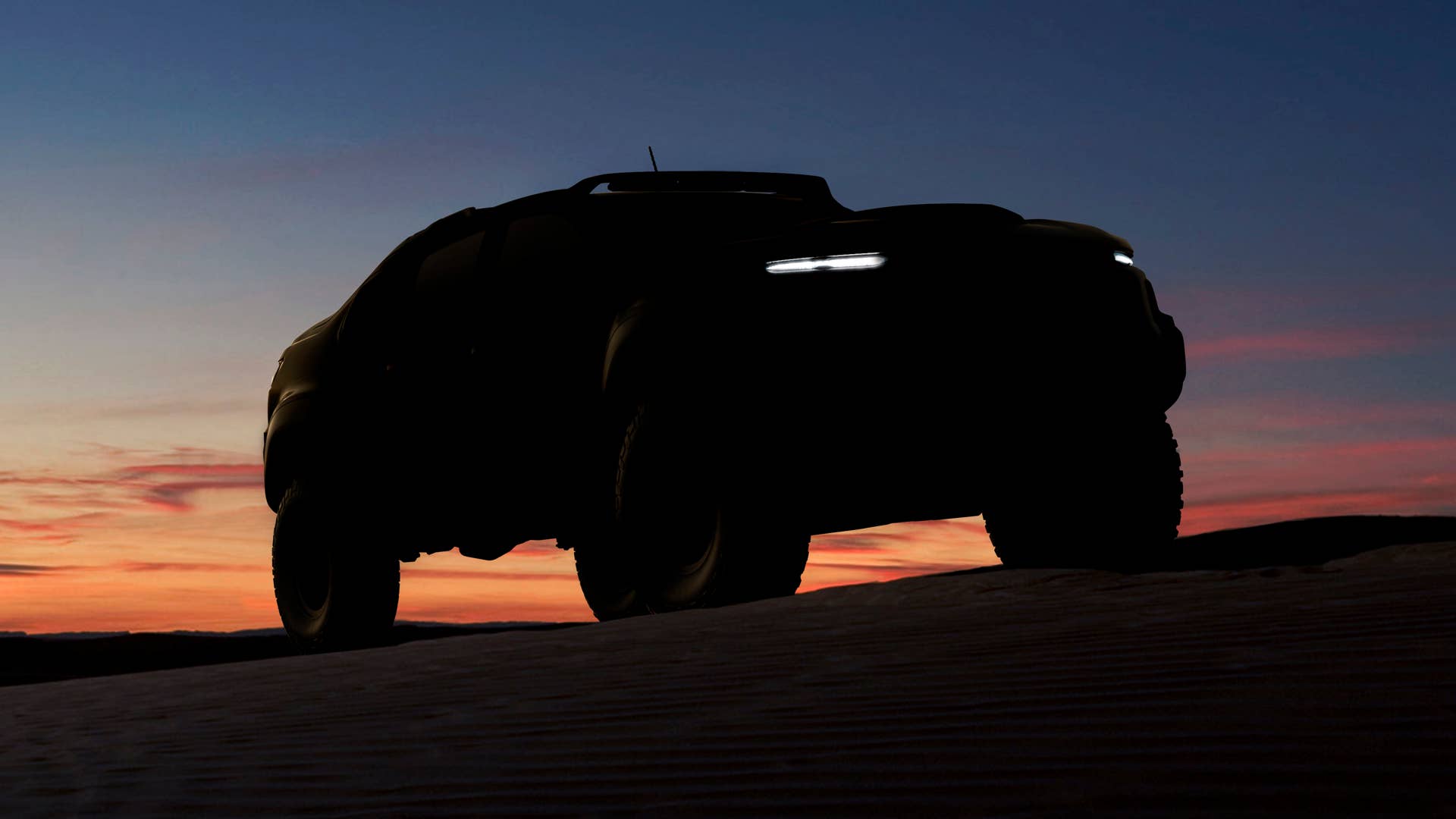 General Motors and the U.S. Army Tank Automotive Research, Development and Engineering Center (TARDEC) will reveal a Chevrolet Colorado-based fuel cell electric vehicle on October 3 at the fall meeting of the Association of the United States Army (AUSA) in Washington, D.C. The collaboration enables TARDEC to access consumer-driven automotive technology for use in military applications while providing GM with feedback on non-standard fuel cell-technology applications.