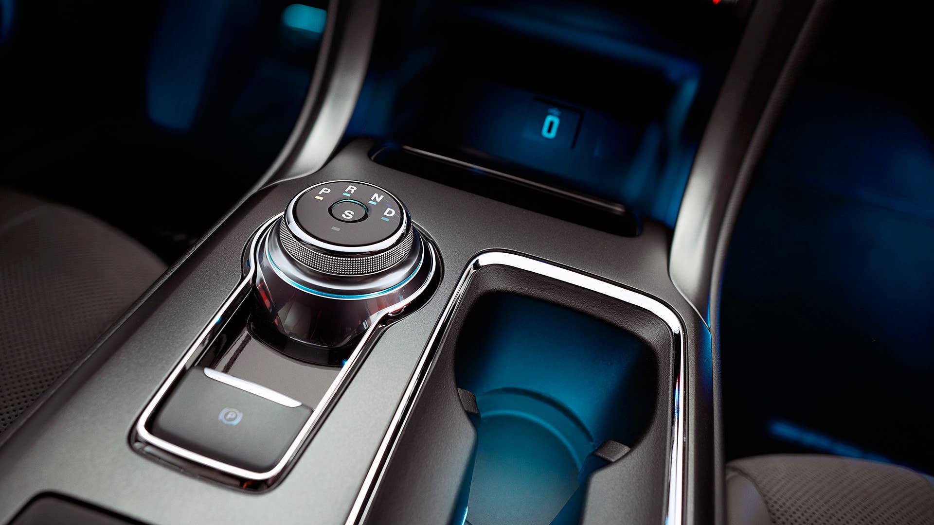 2017 Ford Fusion center console