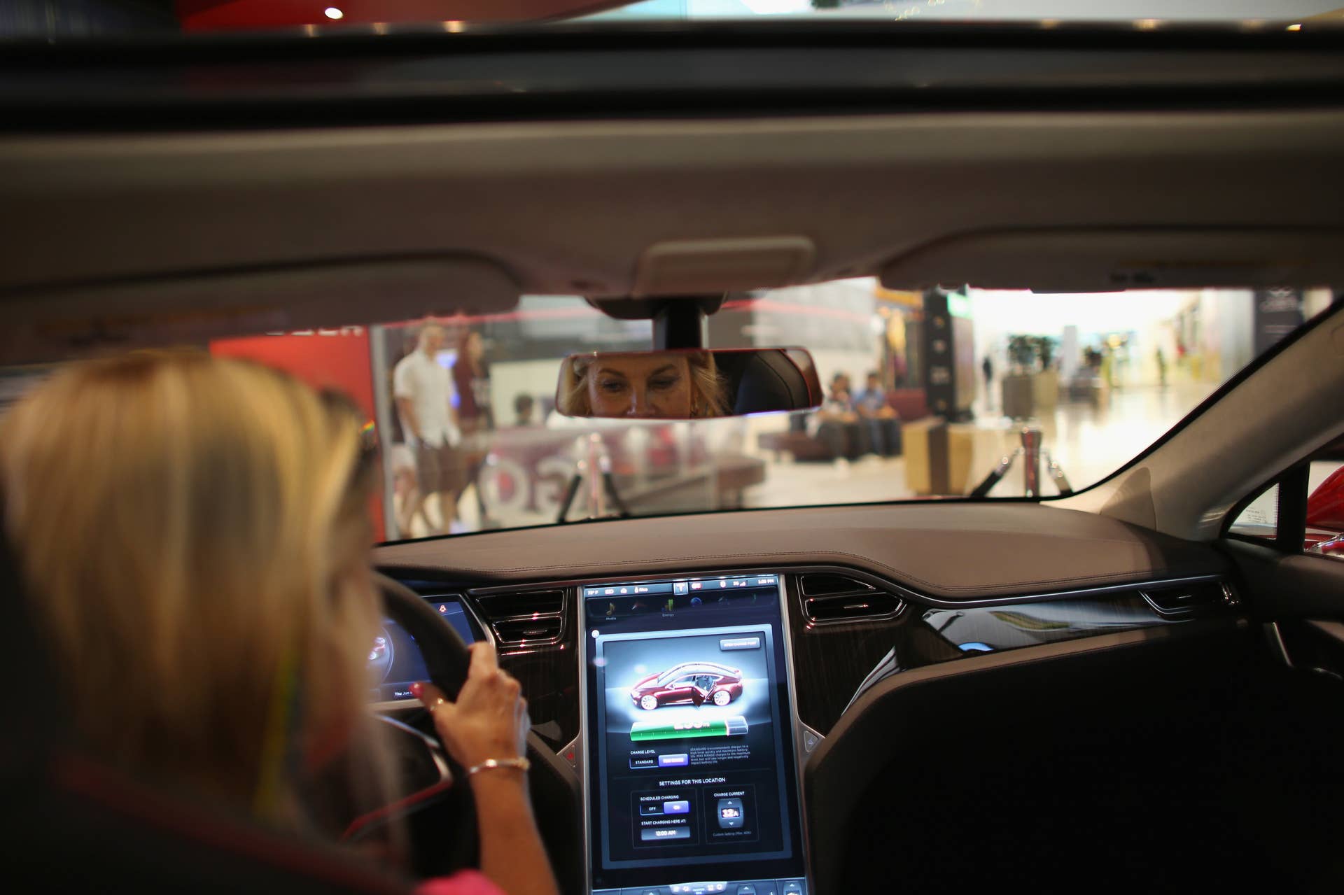 Electric Car Maker Tesla Opens Store In Miami Mall
