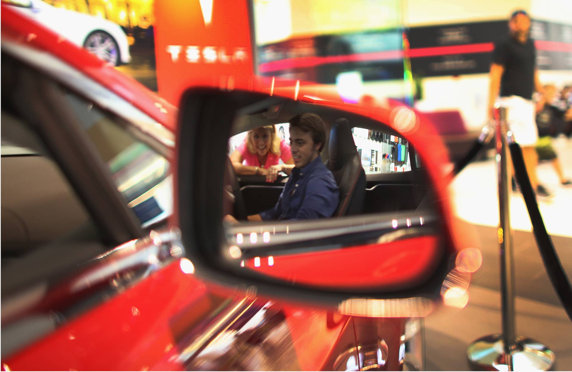 Electric Car Maker Tesla Opens Store In Miami Mall