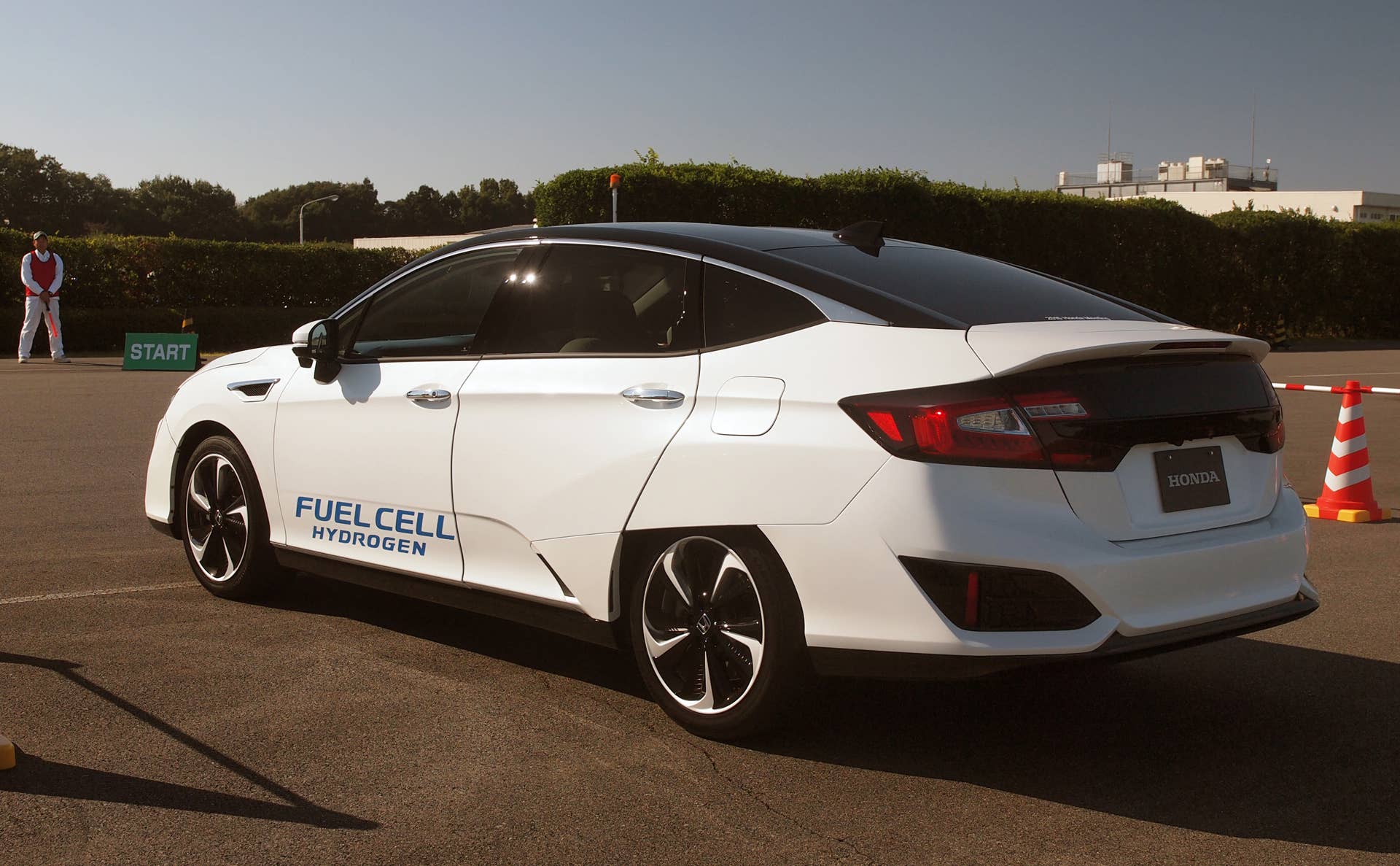 Honda FCEV hydrogen fuel cell electric vehicle rear 3/4