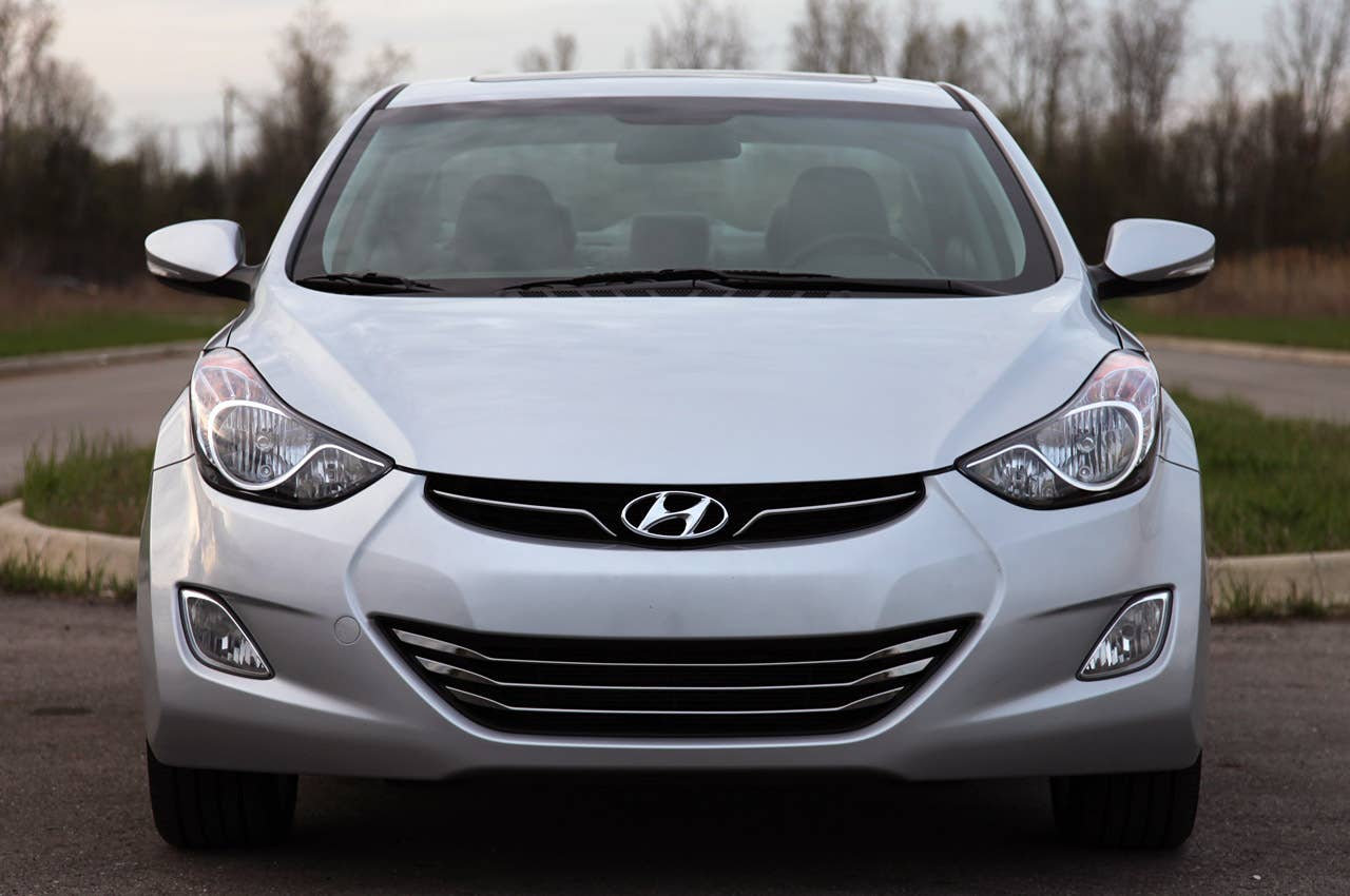 2011 Hyundai Elantra front view