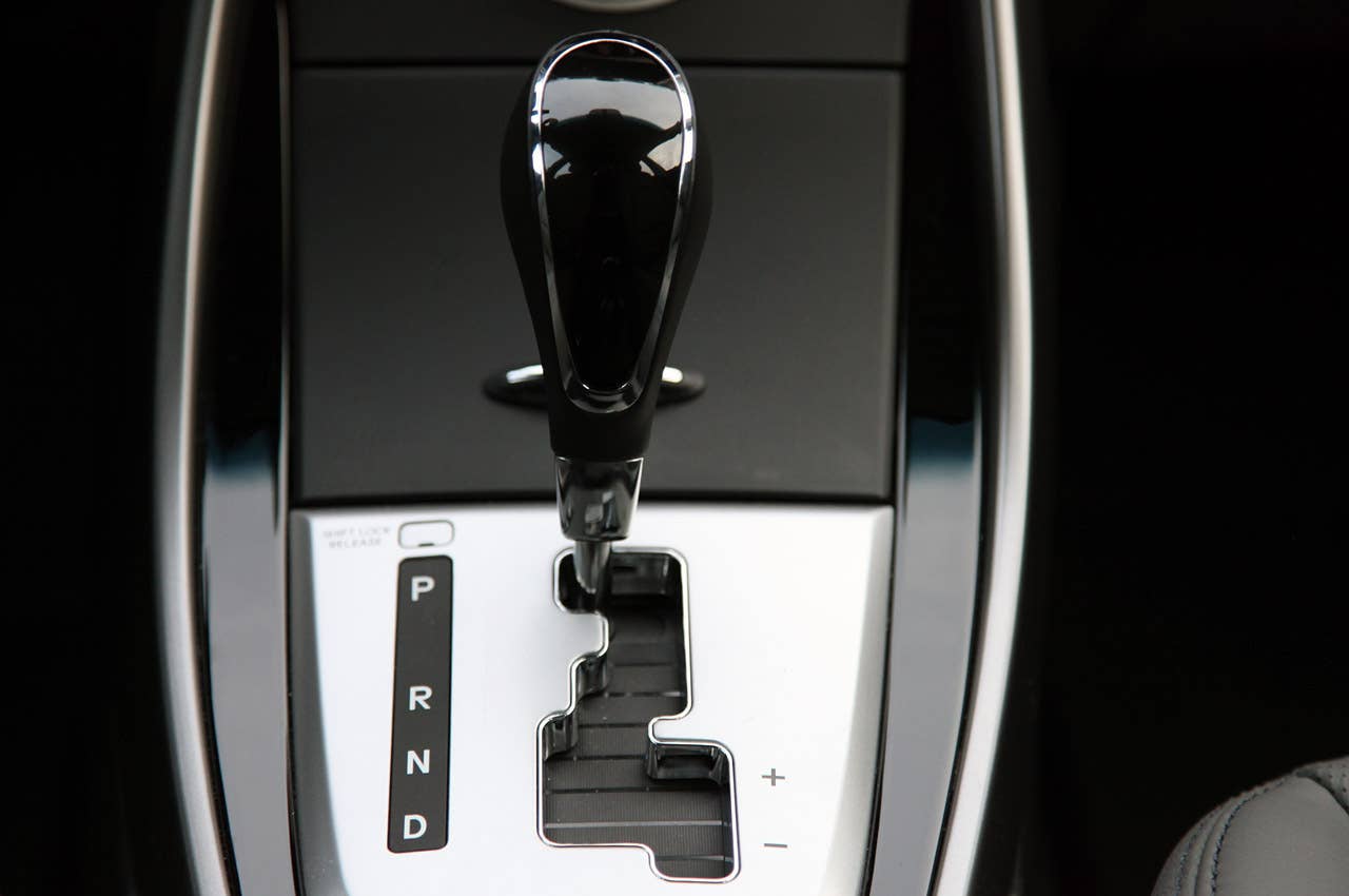 2011 Hyundai Elantra shifter