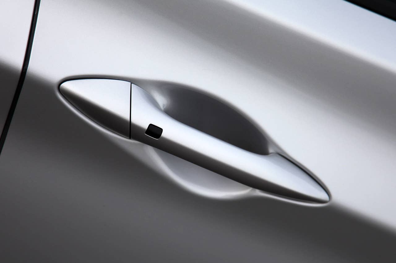 2011 Hyundai Elantra door handle