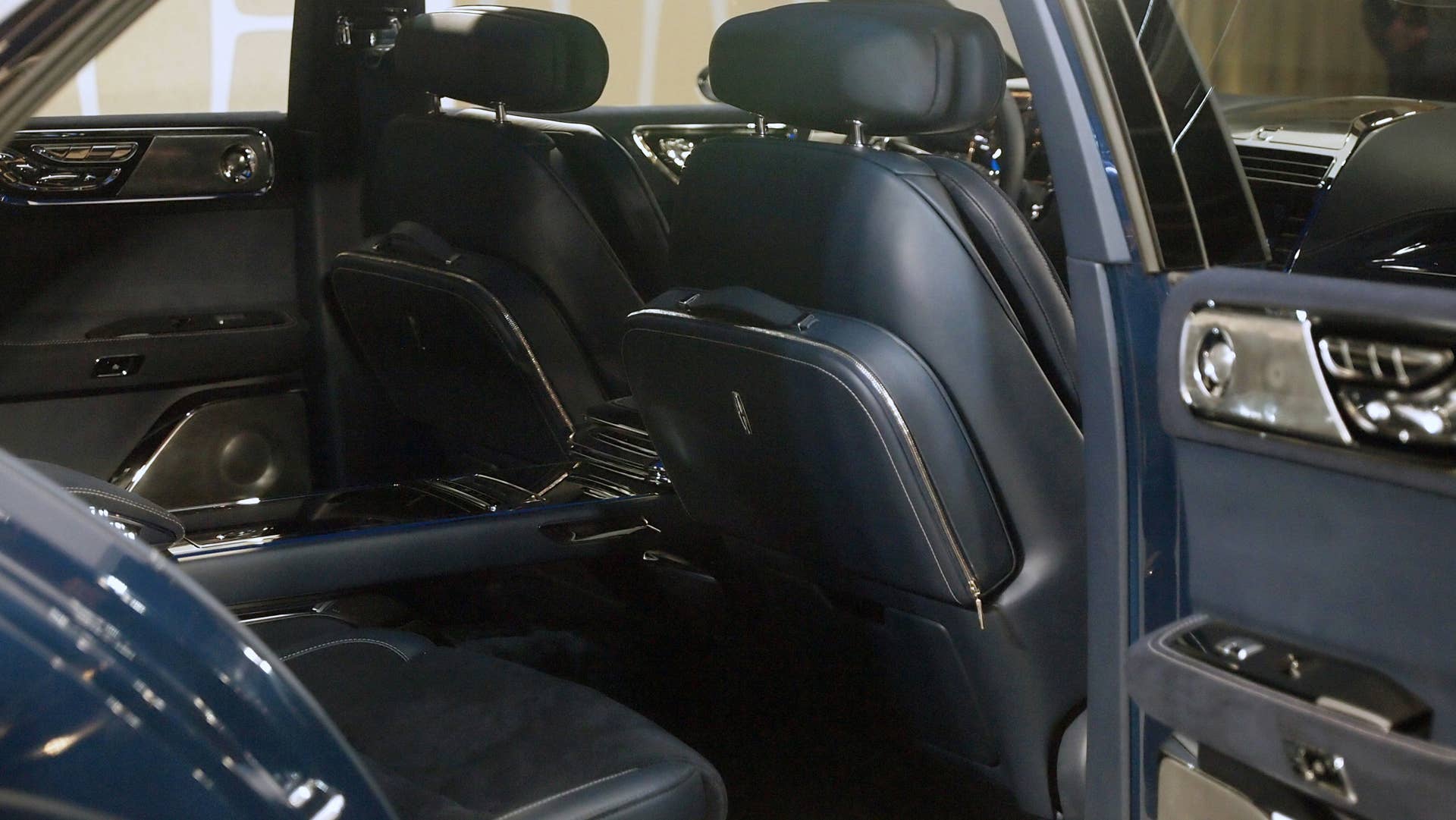 Lincoln Continental Concept rear seats