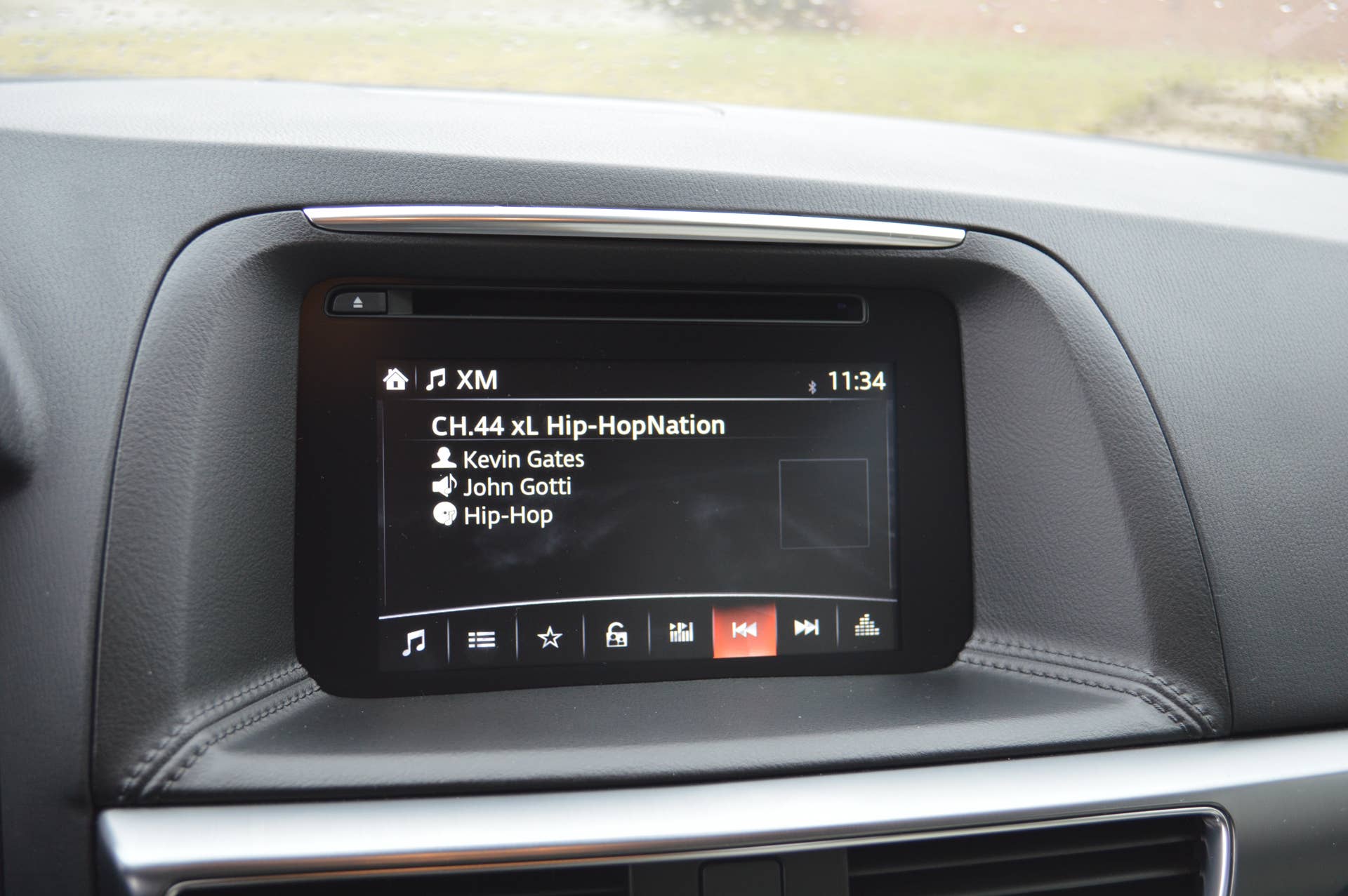 2016 Mazda CX-5 interior info screen radio