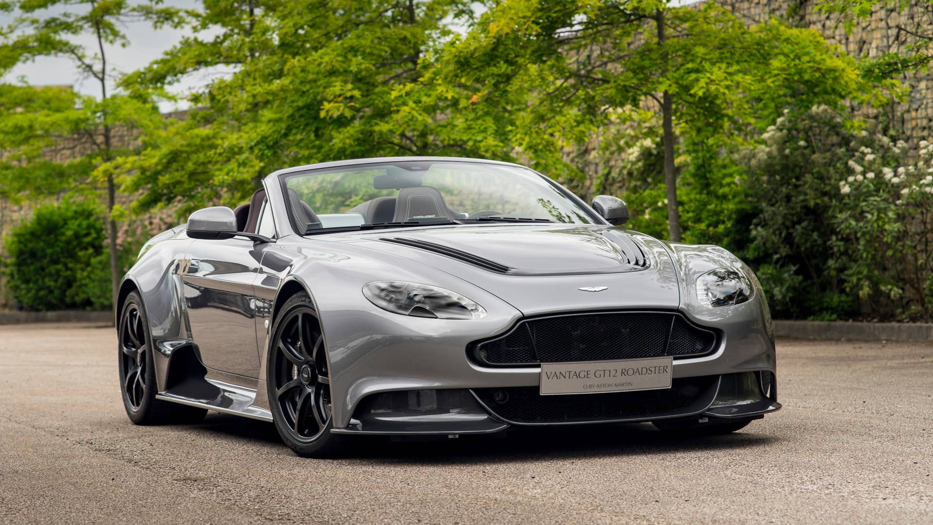 Aston Martin Vantage GT12 by Q front