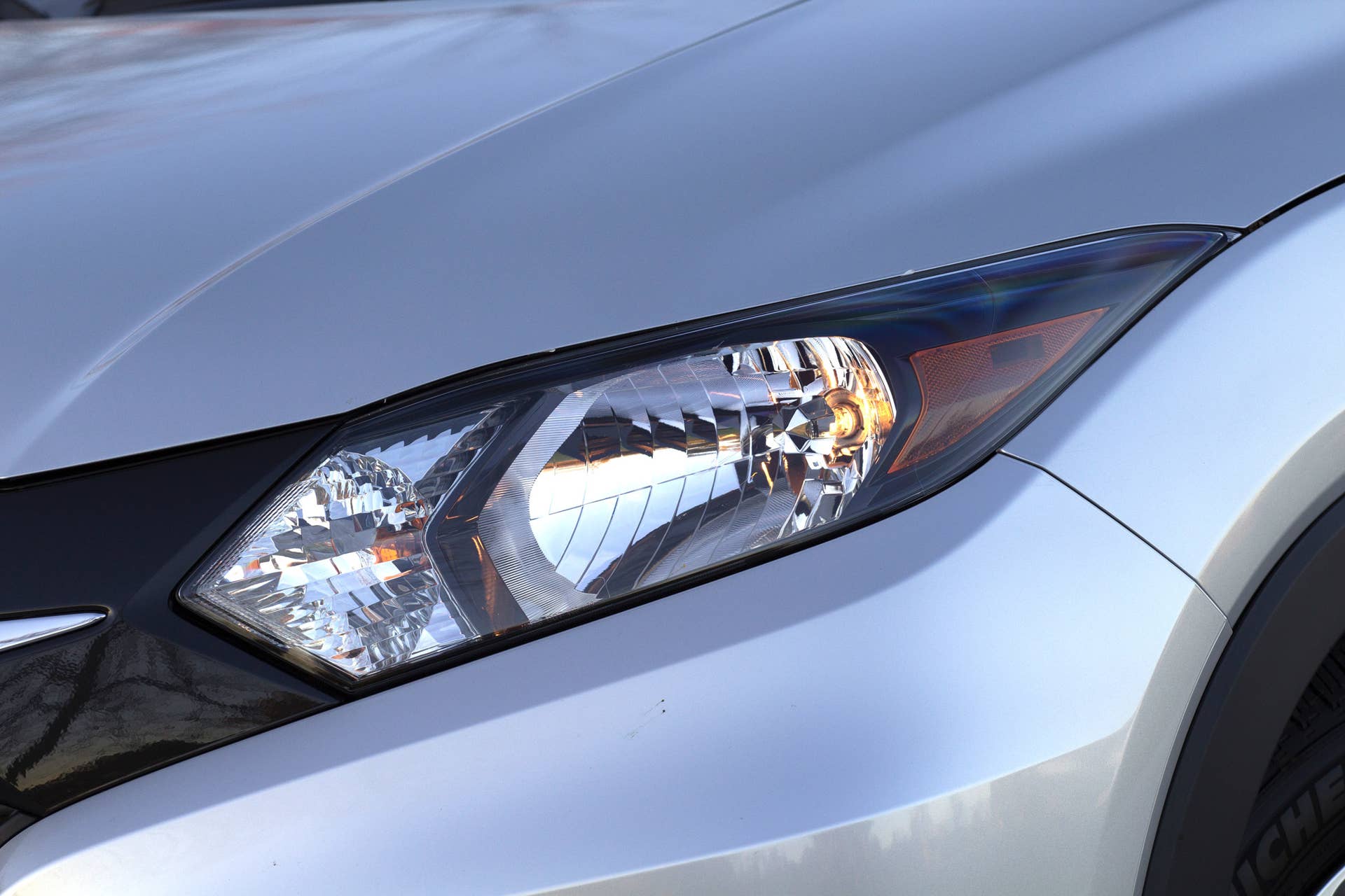 2016 Honda HR-V headlight