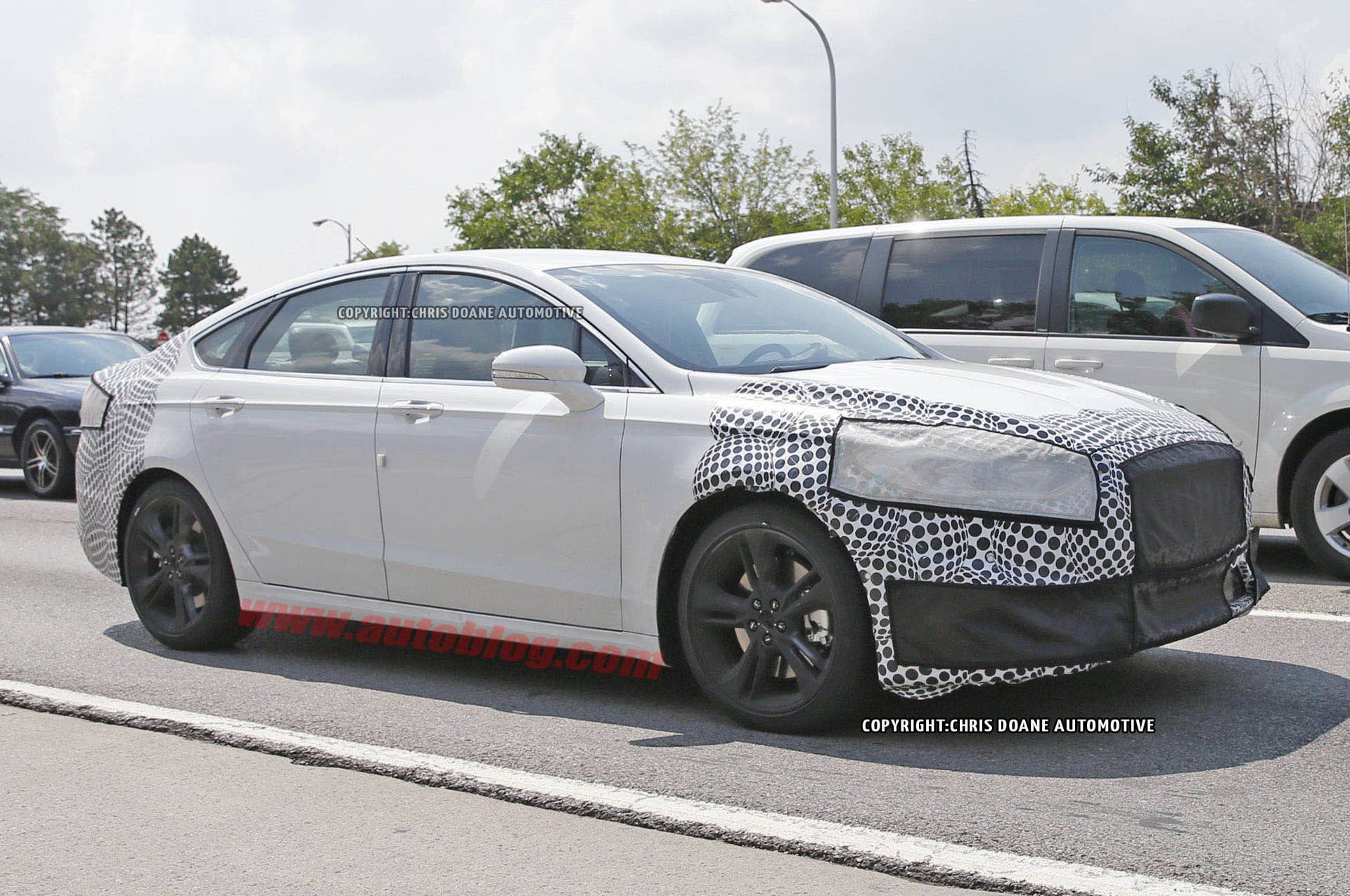 Ford Fusion ST spied side front 3/4