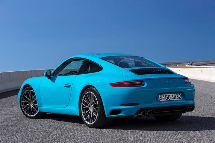 2017 Porsche 911 Carrera