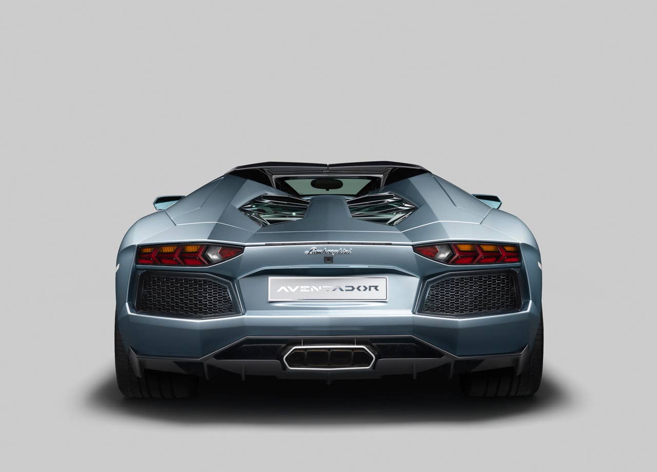 rear ombra scontorno 001