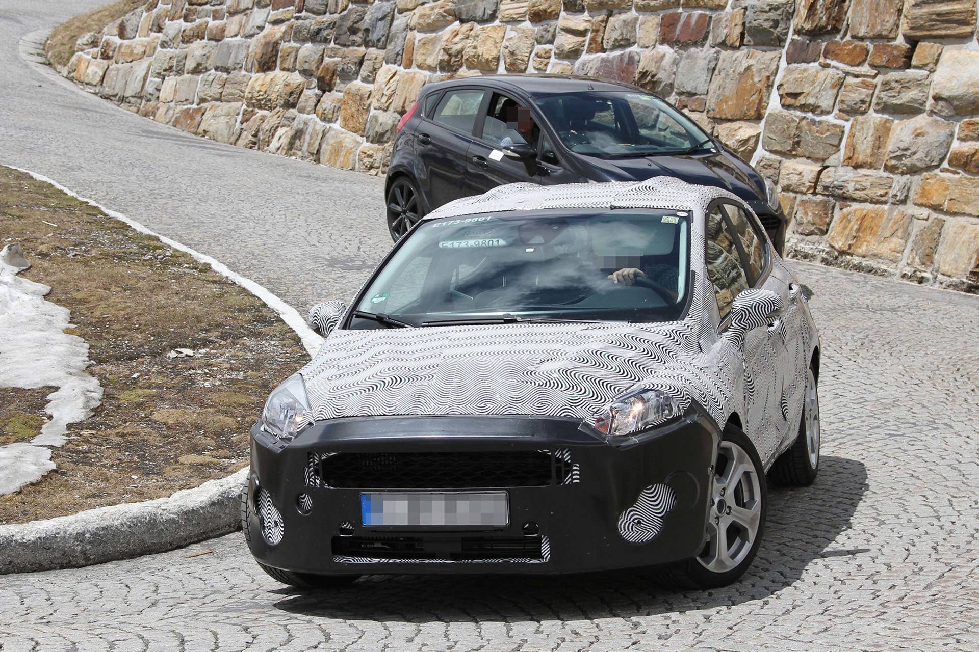 2018 ford fiesta grille