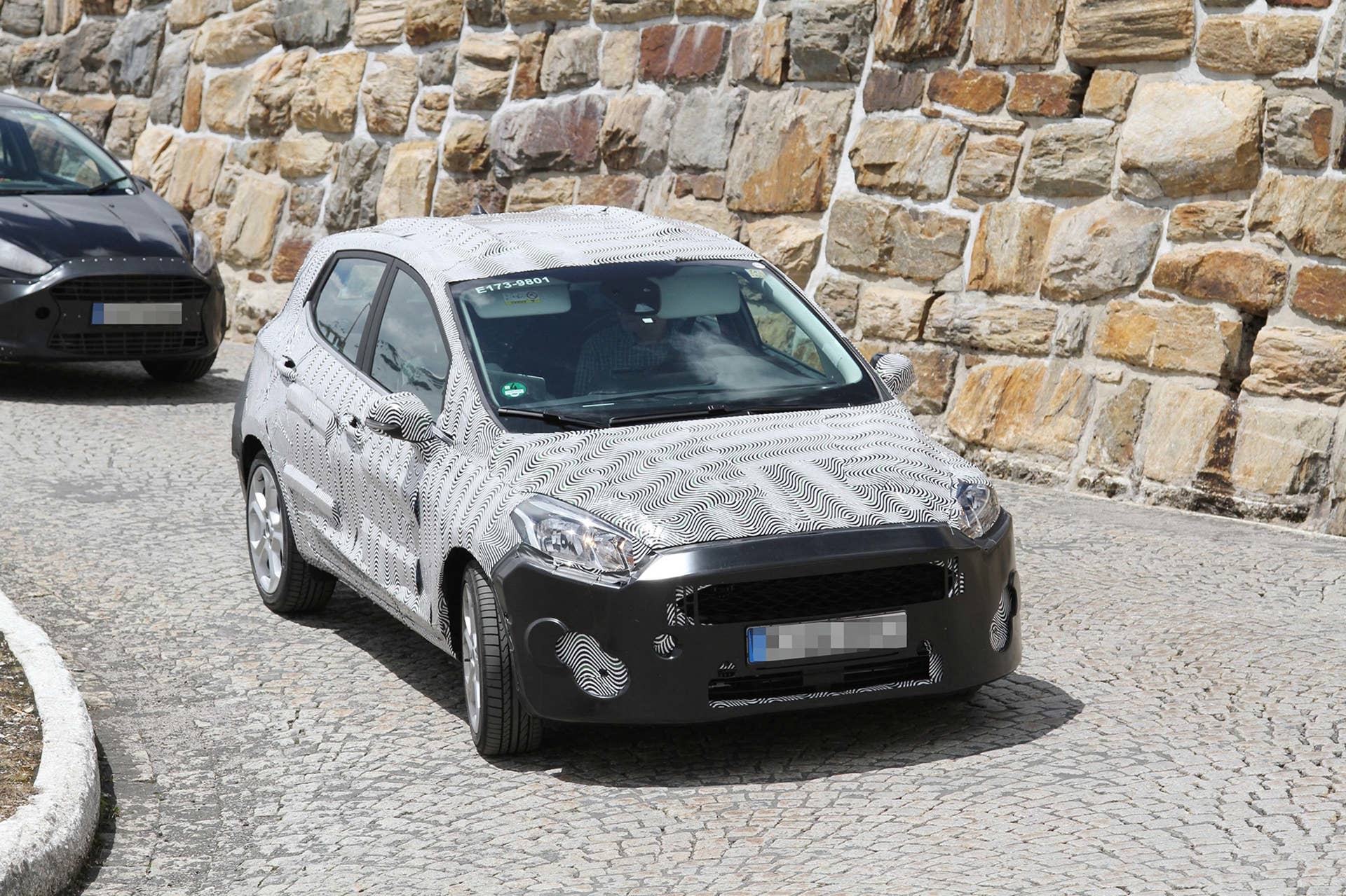 2018 ford fiesta front