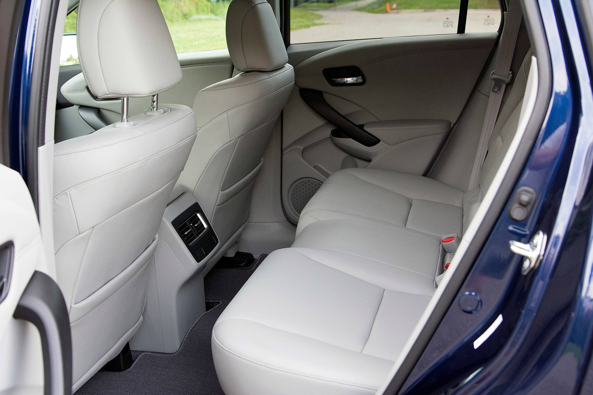 2016 Acura RDX rear seats