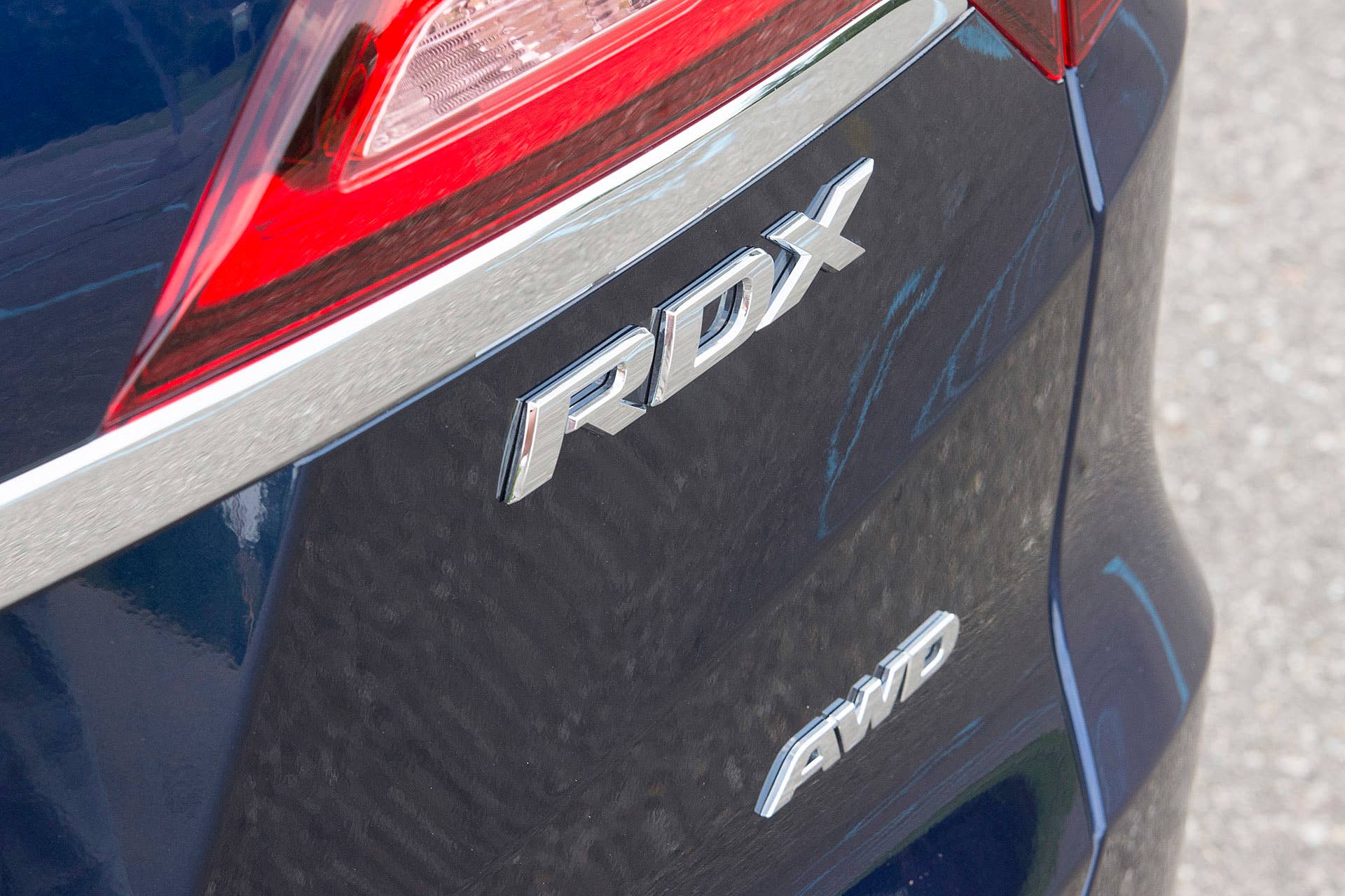 2016 Acura RDX badge