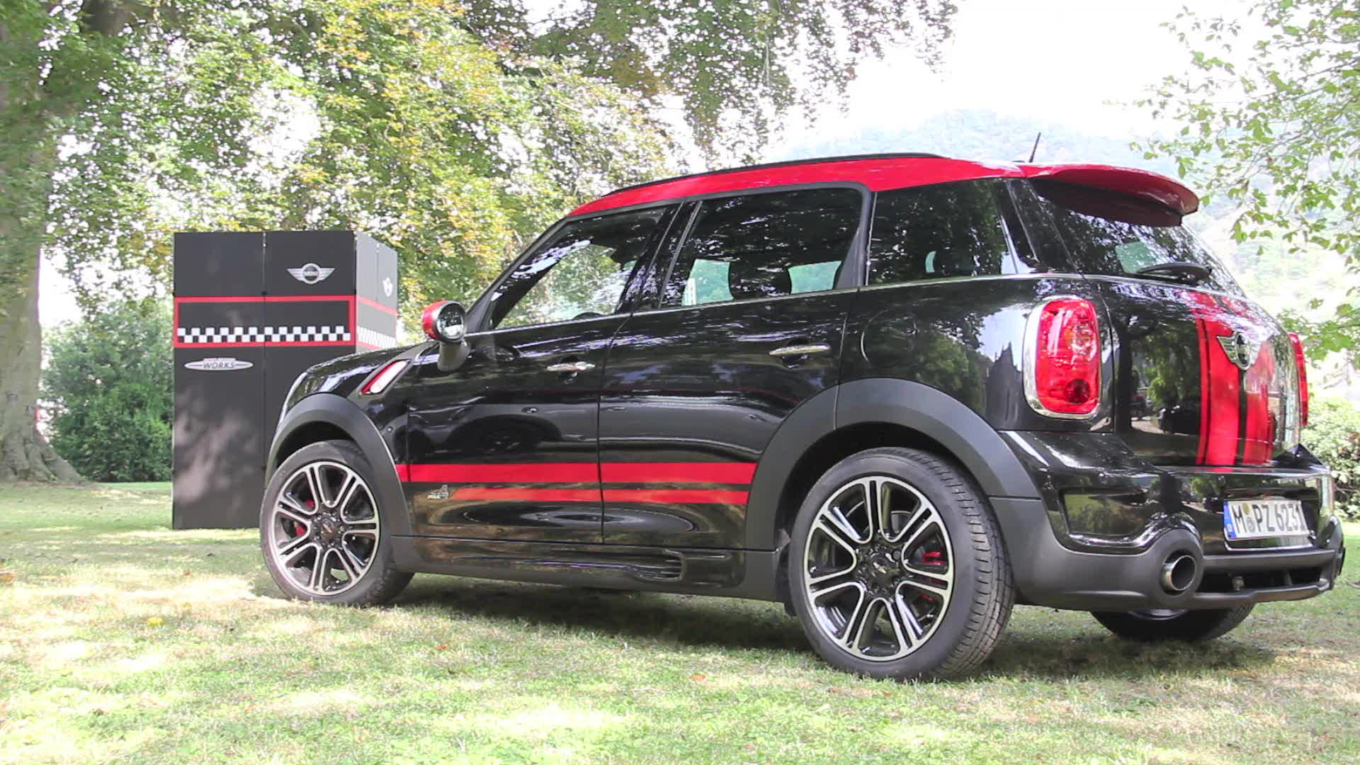 Autoblog Short Cuts: 2013 Mini Countryman JCW