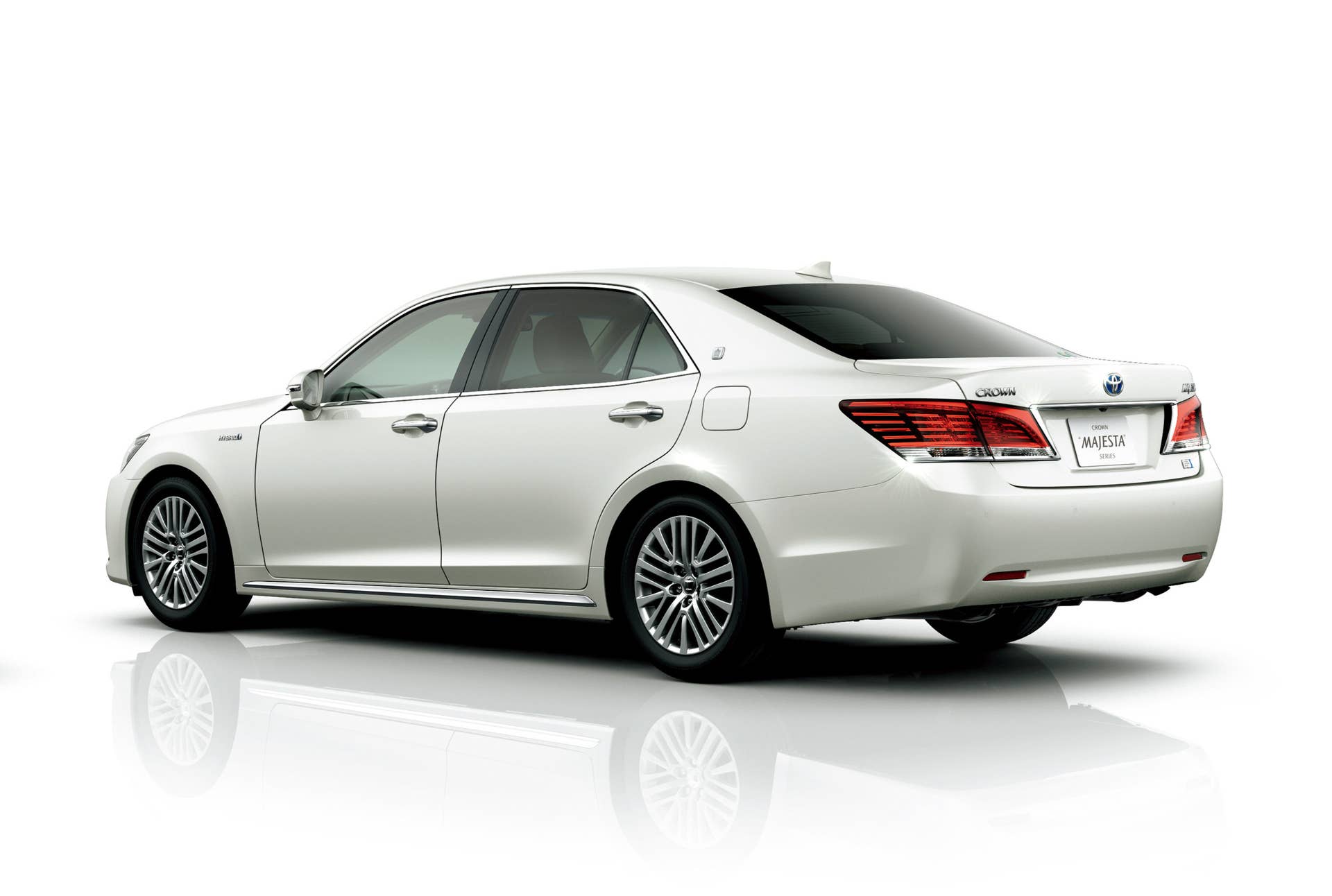 Toyota Crown Majesta rear 3/4