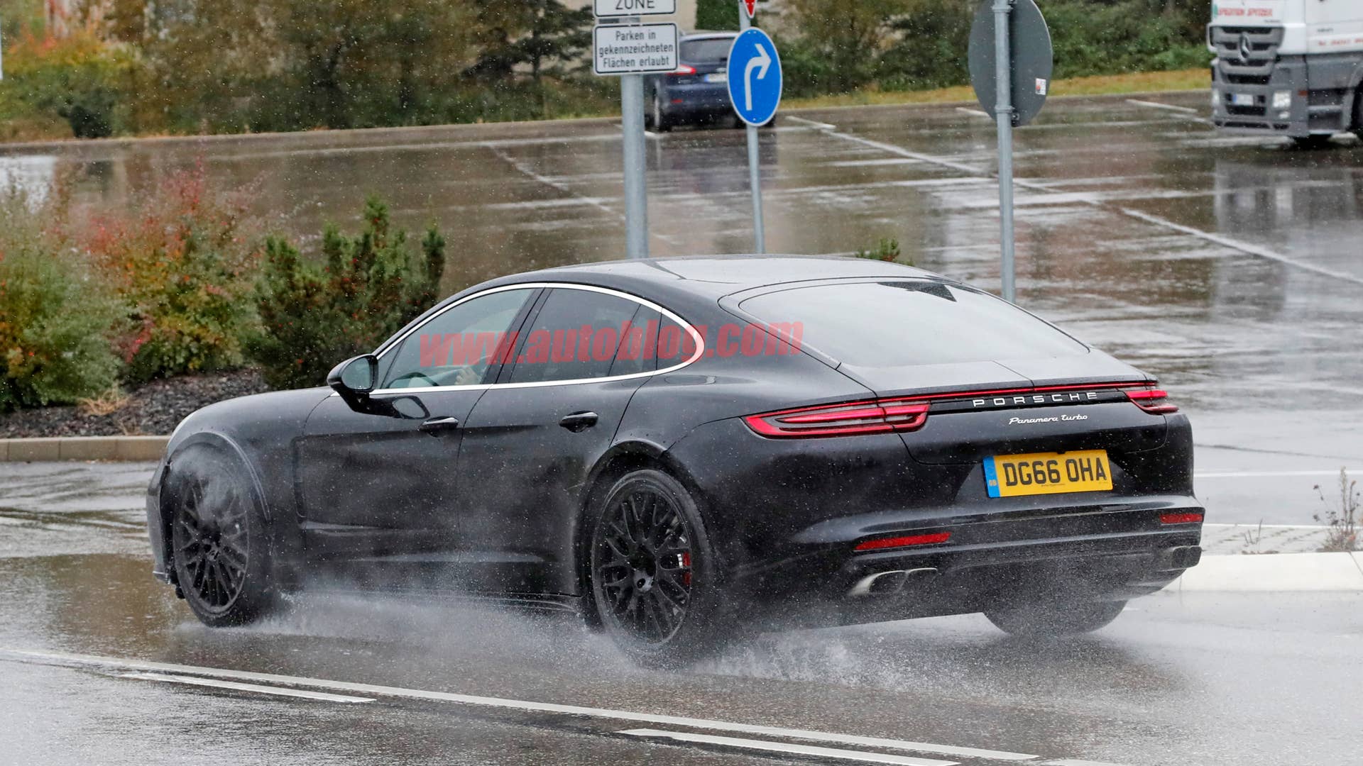 Bentley Flying Spur Spy Shots Rear End Exterior