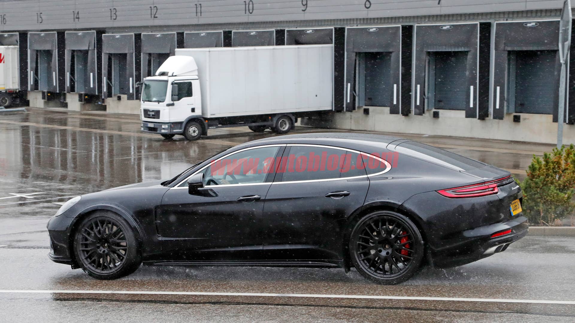Bentley Flying Spur Spy Shots Side Exterior