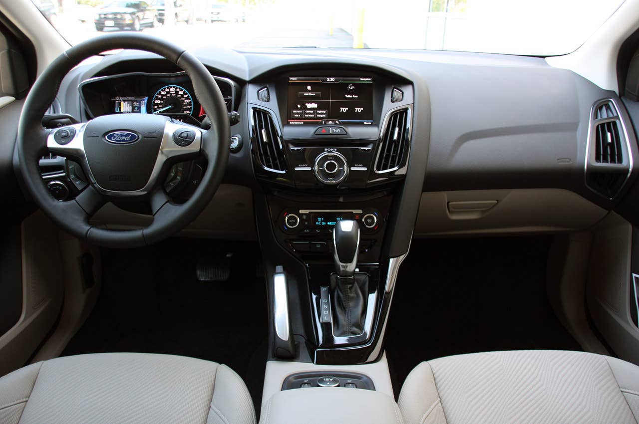 2012 Ford Focus Electric interior