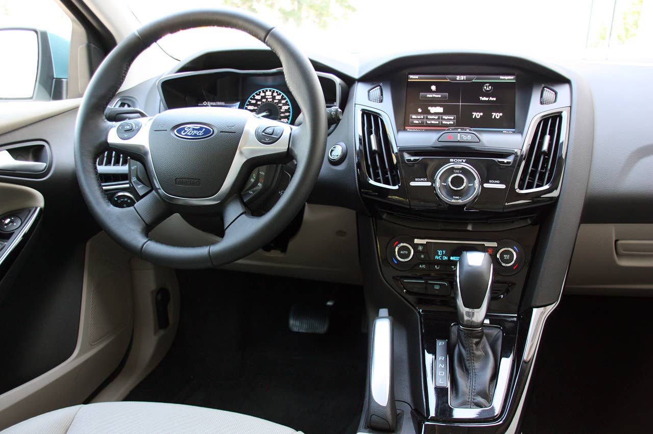 2012 Ford Focus Electric interior