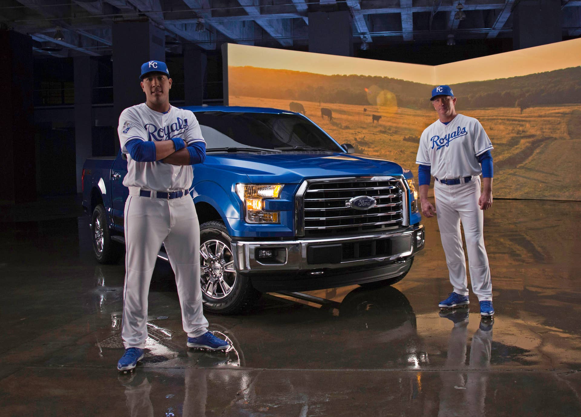 2016 Ford F-150 MVP Edition Kansas City Royals Bret Saberhagen Salvador Perez