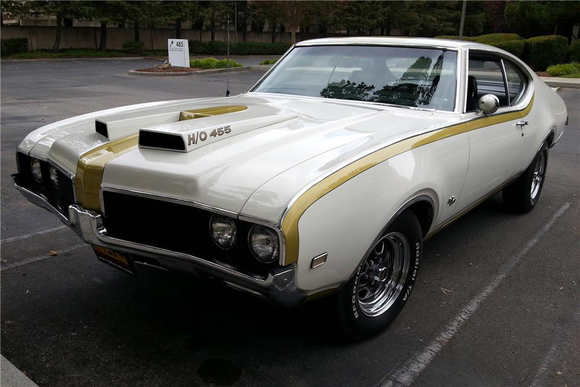 oldsmobile 455 hood scoops hurst olds auction