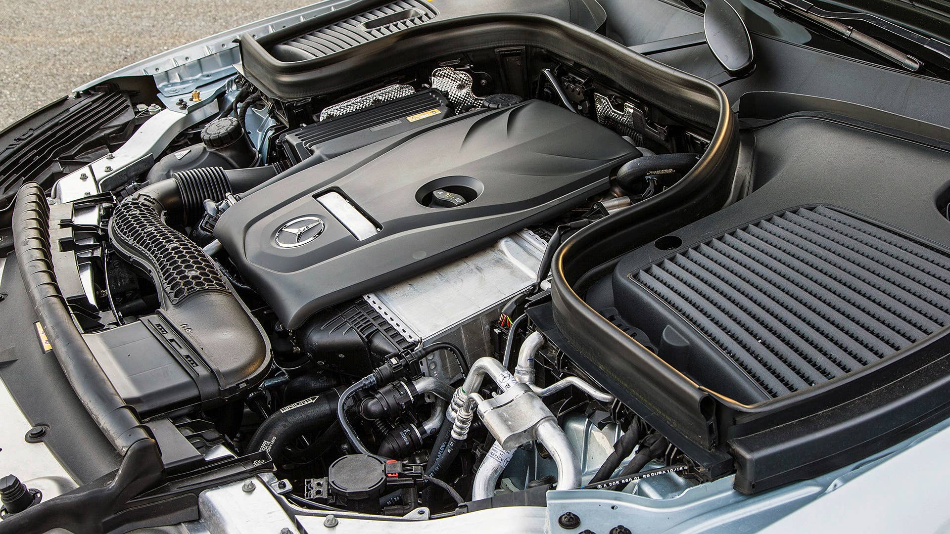 2017 Mercedes-Benz GLC300 Coupe engine