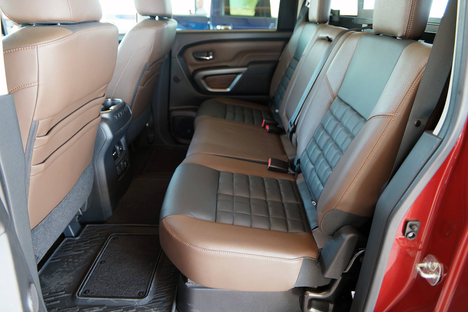 2016 Nissan Titan rear seats