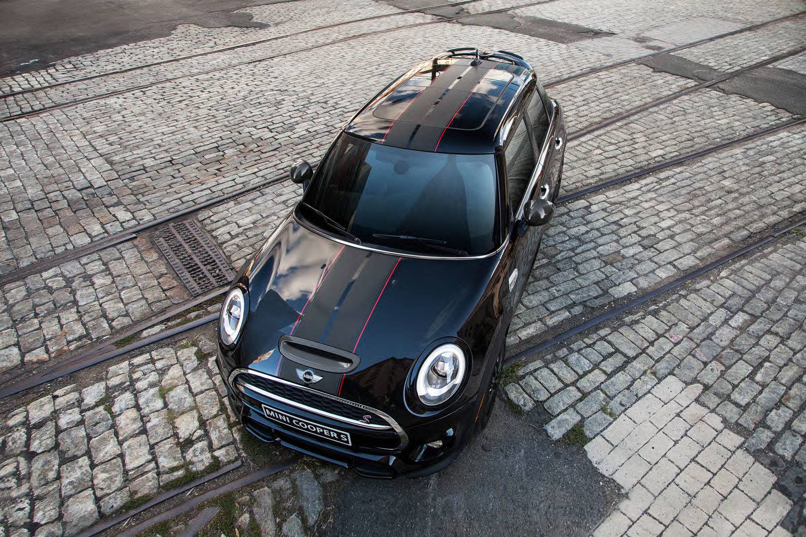 mini hardtop carbon edition top three quarters