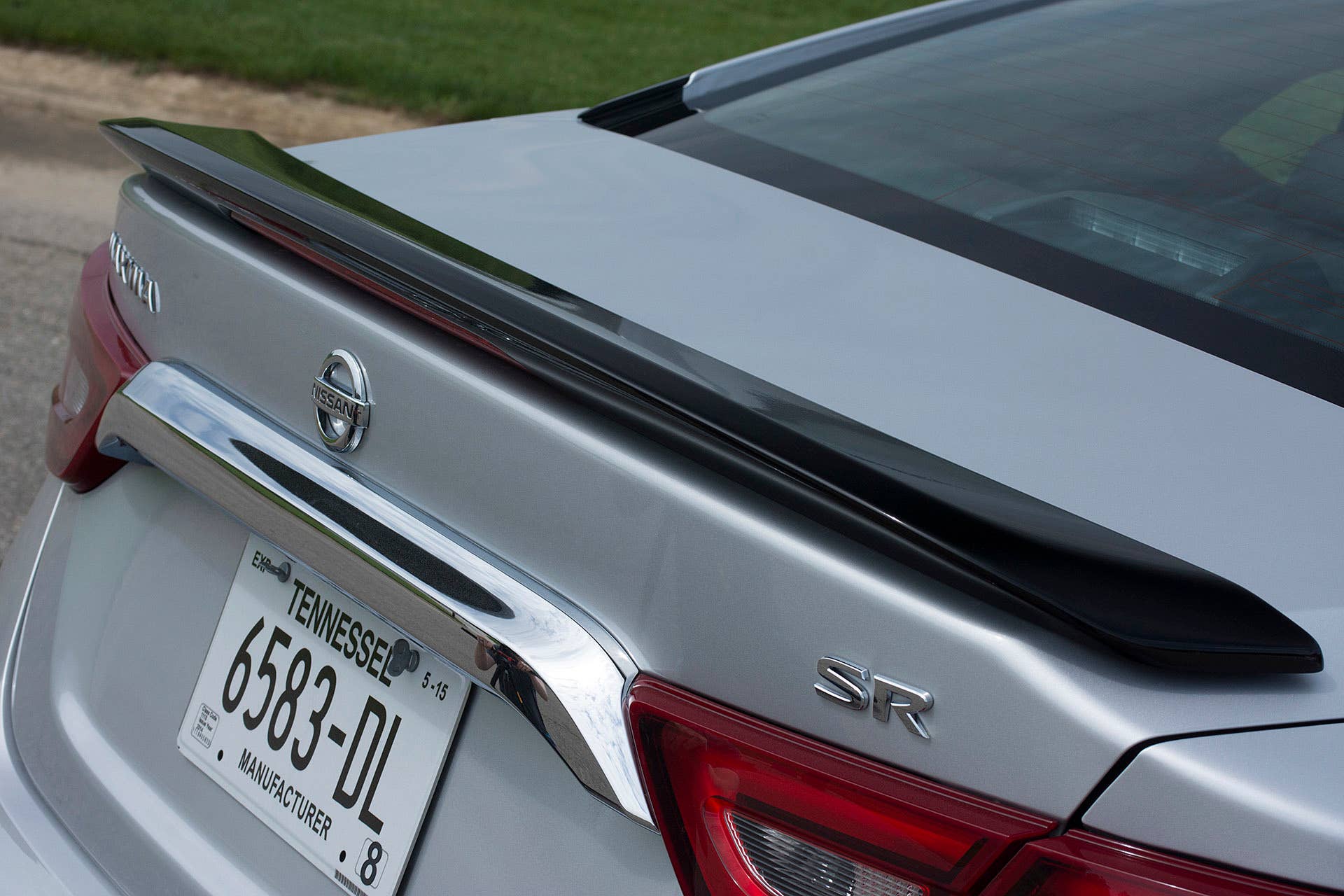 2016 Nissan Maxima rear wing