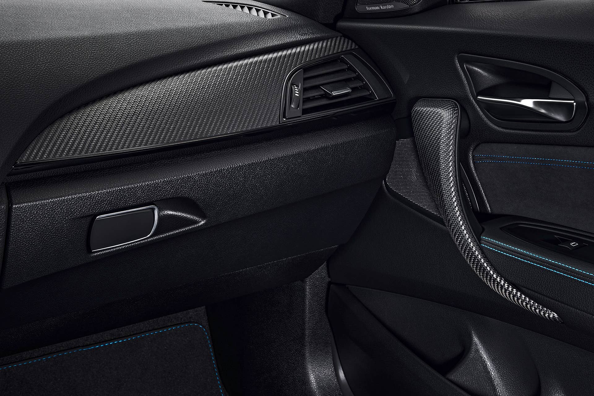 2016 BMW M2 dash