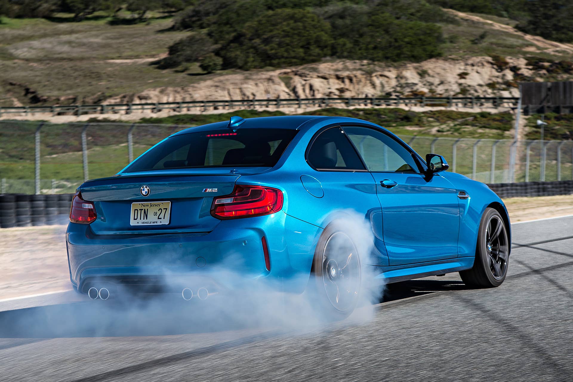 2016 BMW M2 on track
