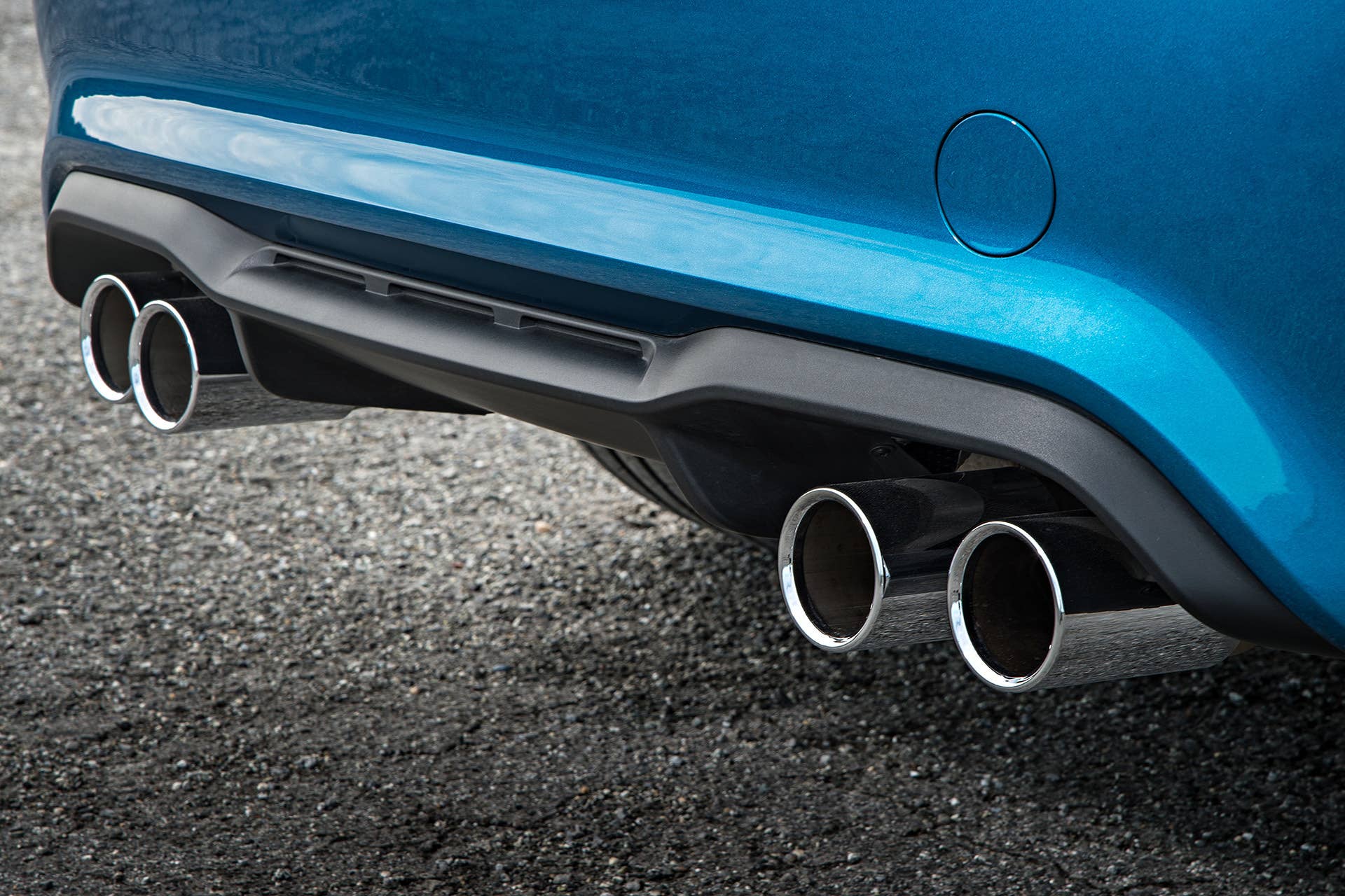 2016 BMW M2 exhaust tips
