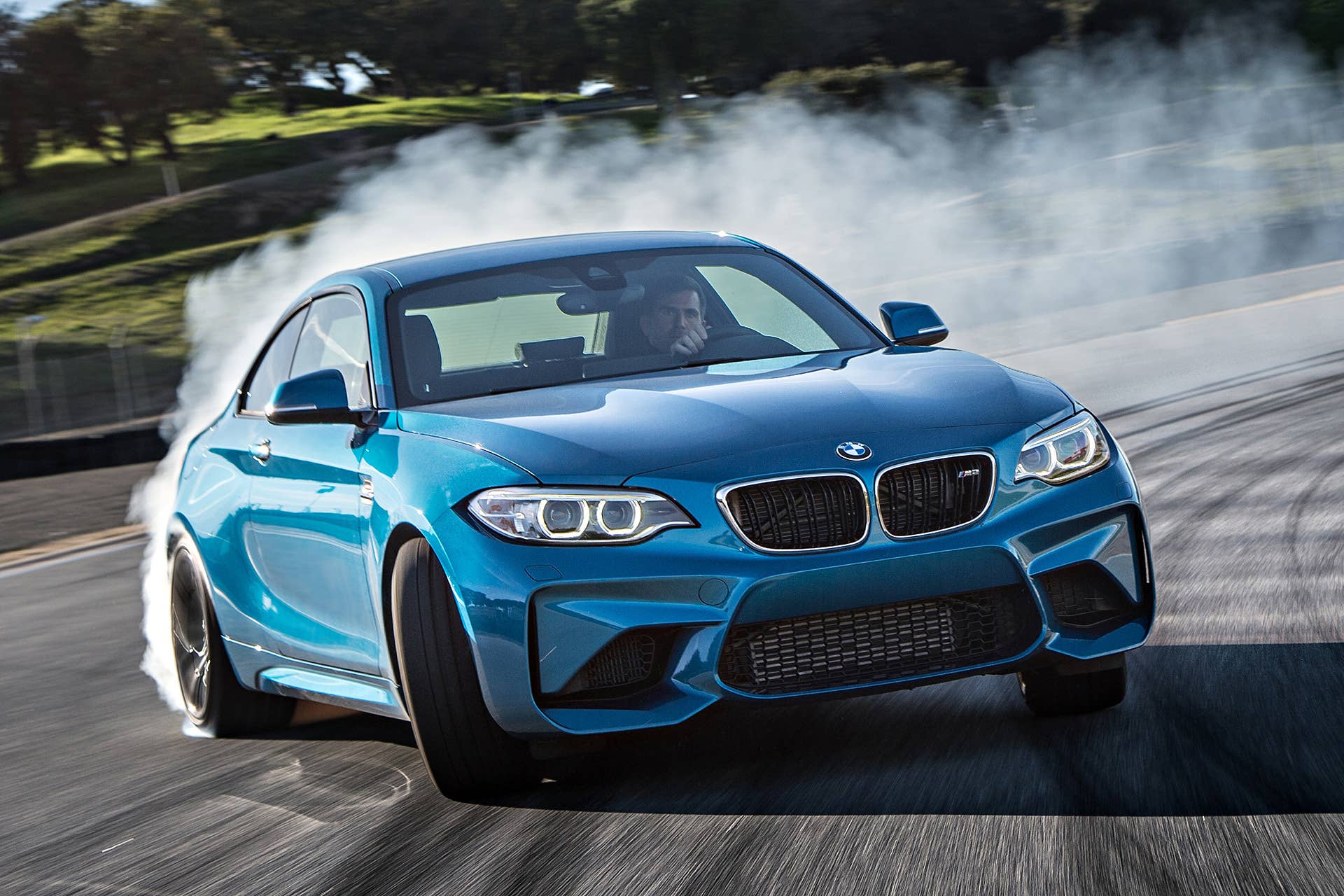 2016 BMW M2 on track