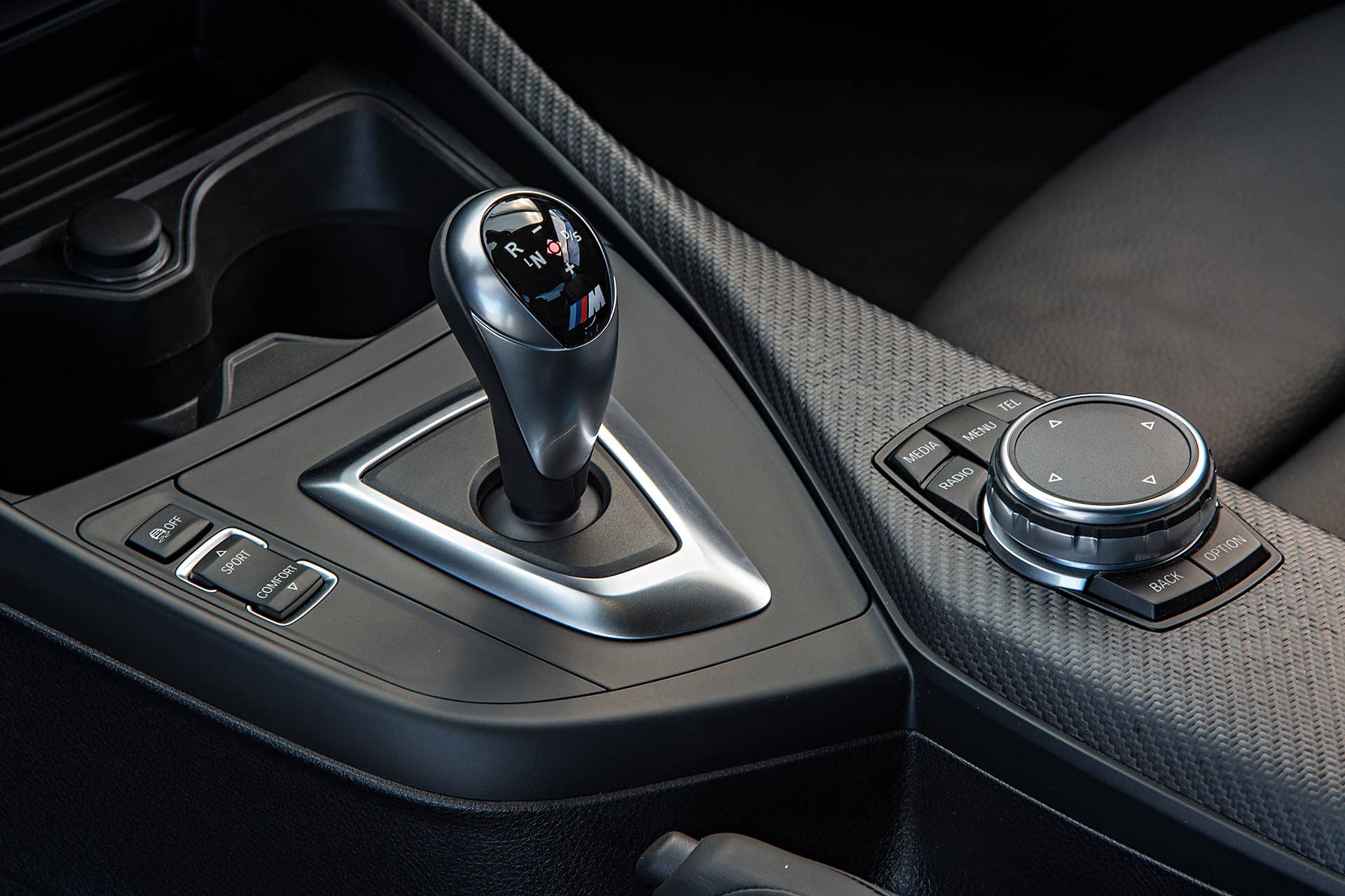 2016 BMW M2 shifter