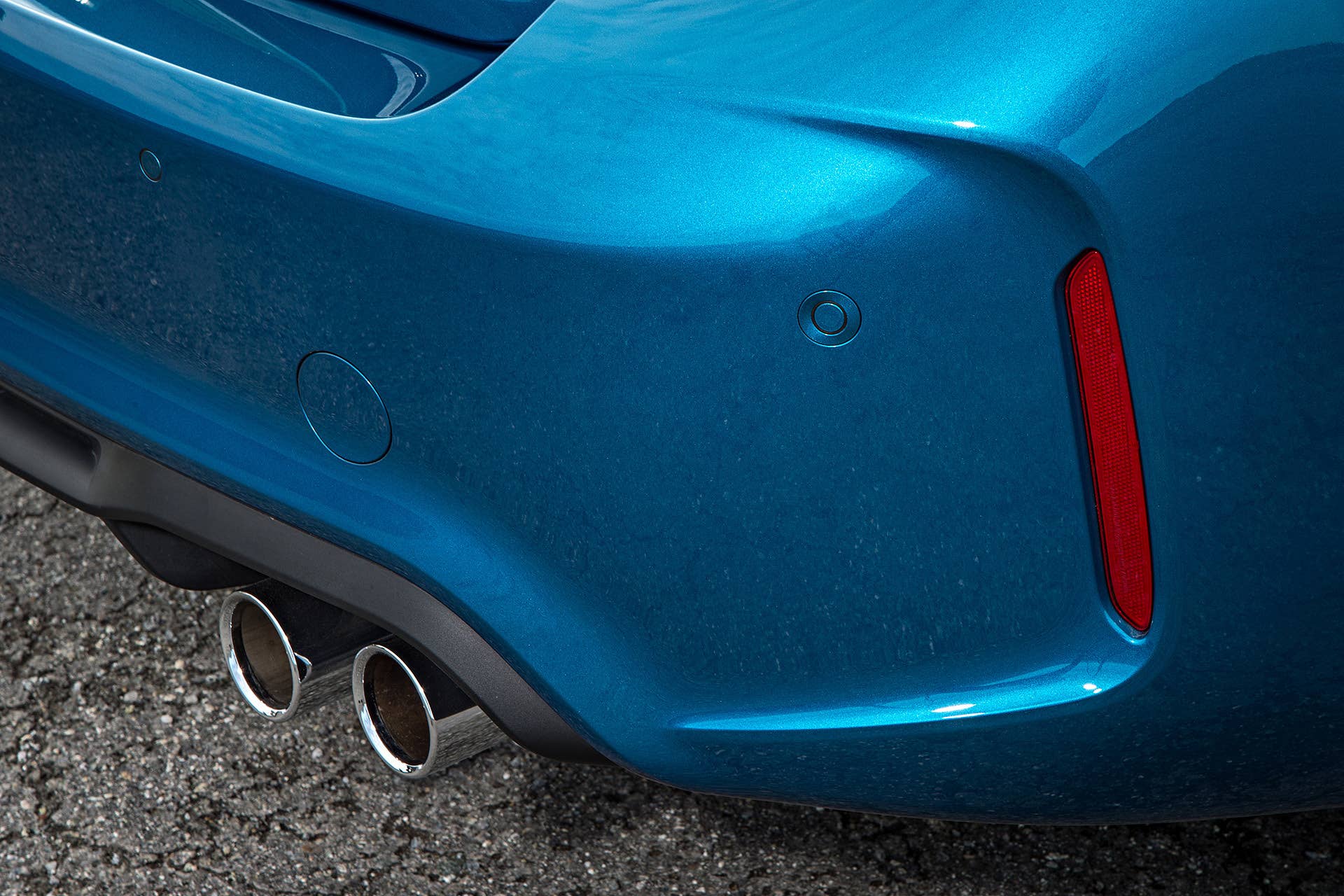 2016 BMW M2 rear fascia