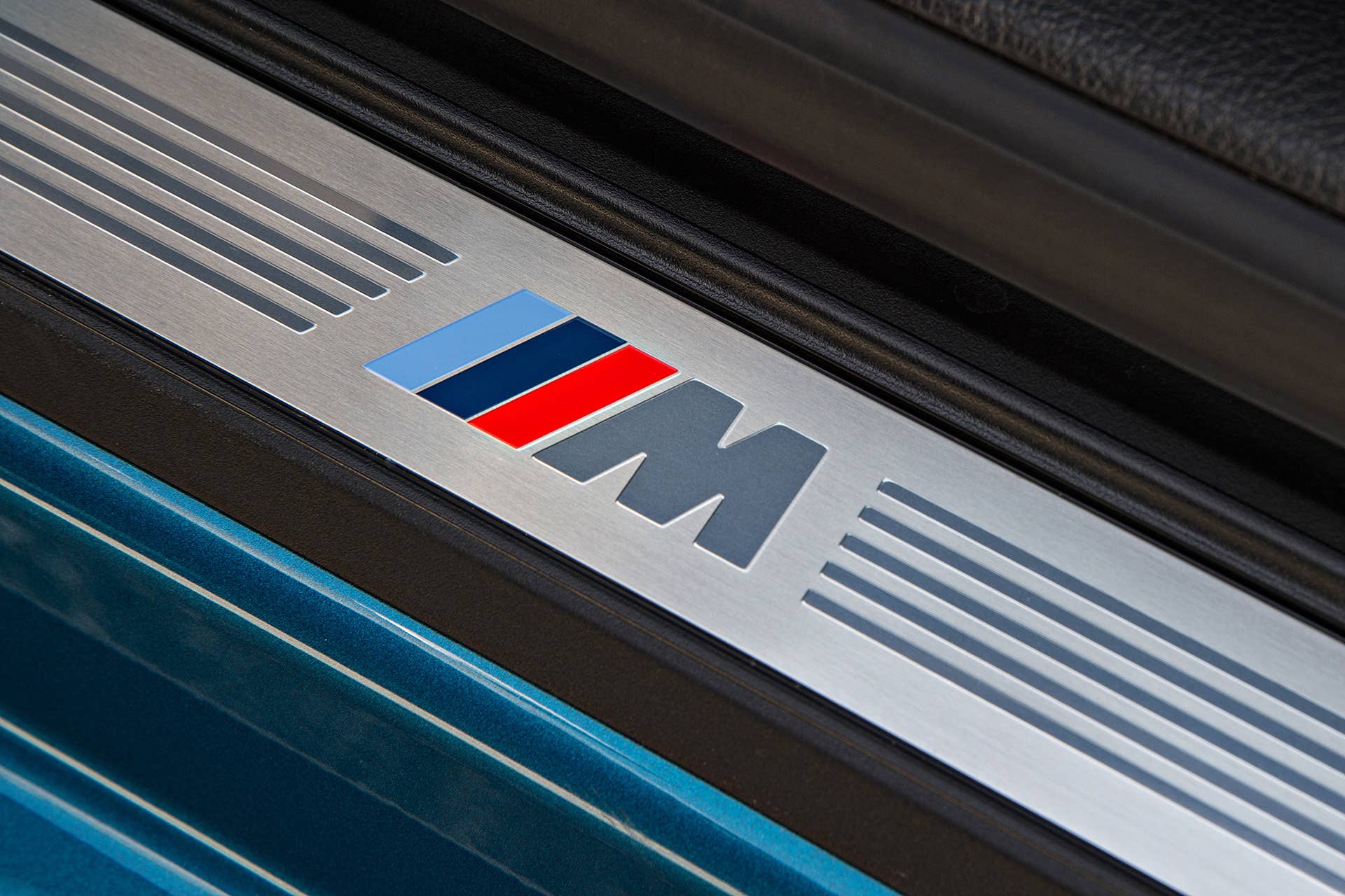 2016 BMW M2 sill plate