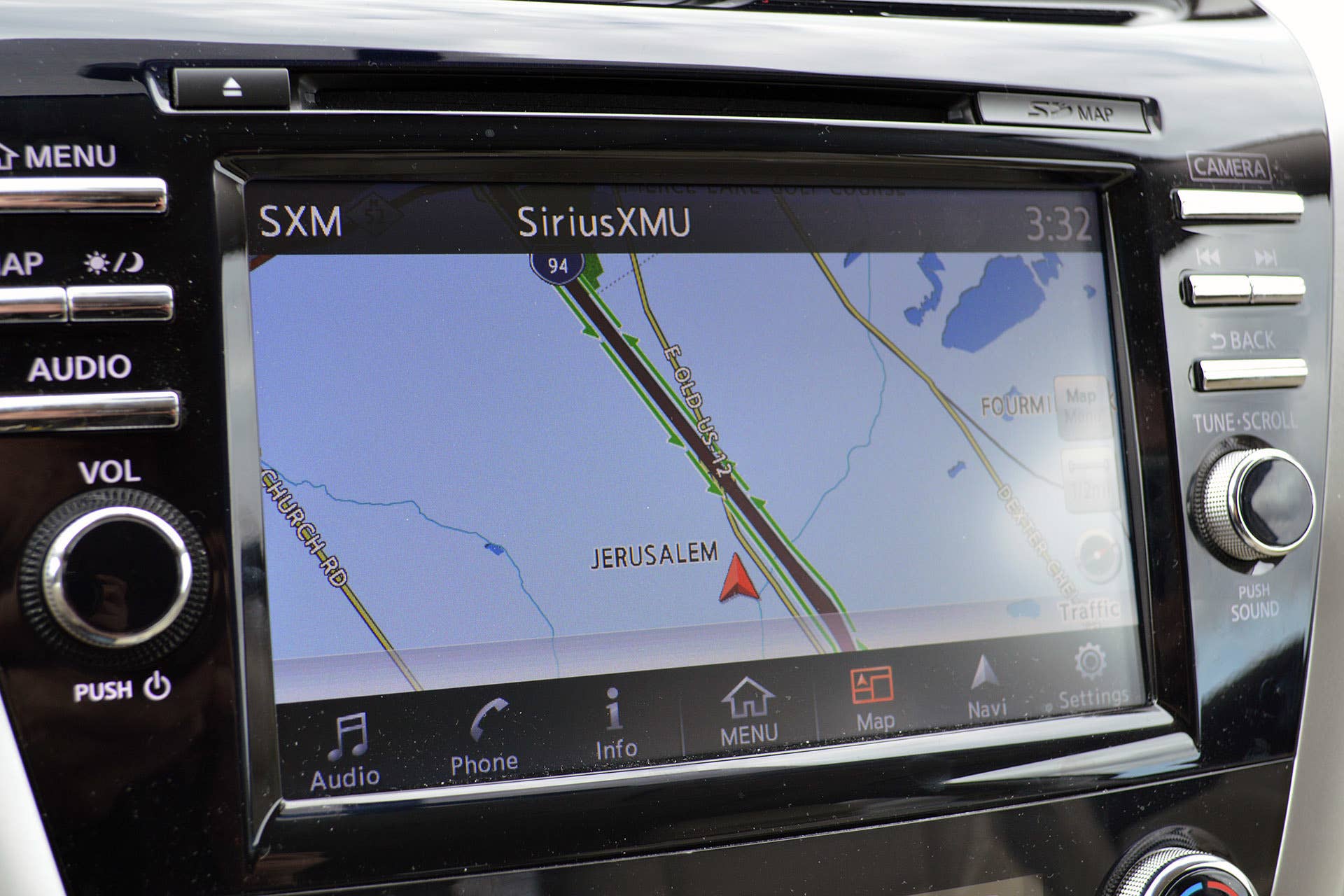 2015 Nissan Murano navigation system