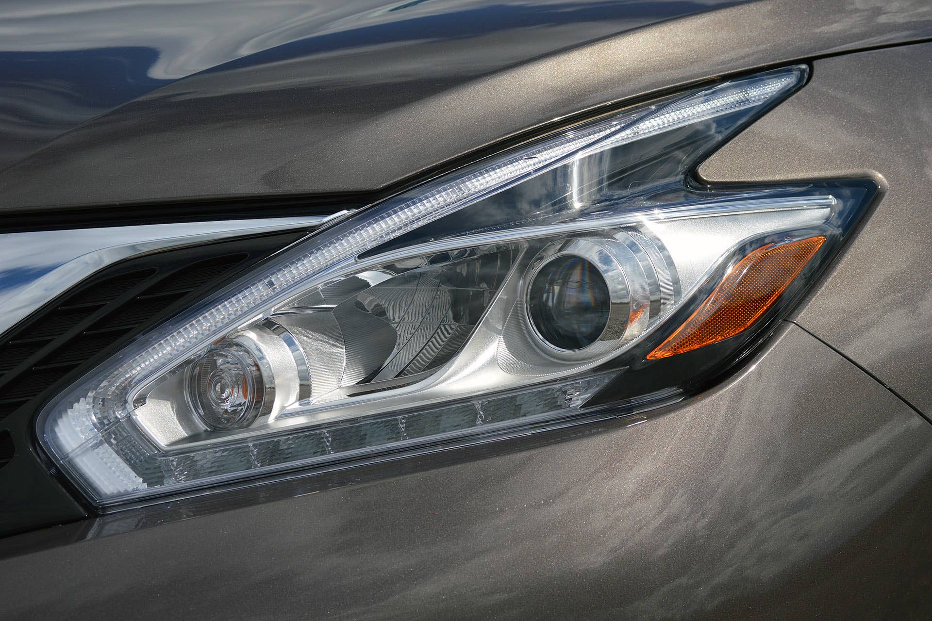 2015 Nissan Murano headlight