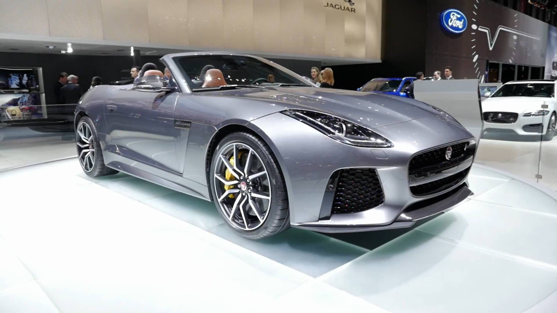 2017 Jaguar F-Type SVR | 2016 Geneva Motor Show | Beauty-Roll